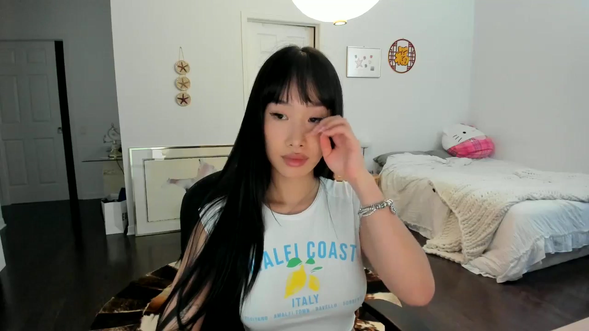 Gallery image thumbnail from BabieLee's myfreecams stream on, 05/19/2024, 04:29 image 6 of 20