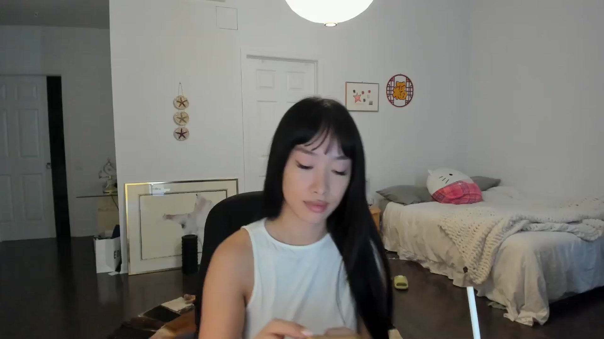 Gallery image thumbnail from BabieLee's myfreecams stream on, 05/24/2024, 19:17 image 7 of 20