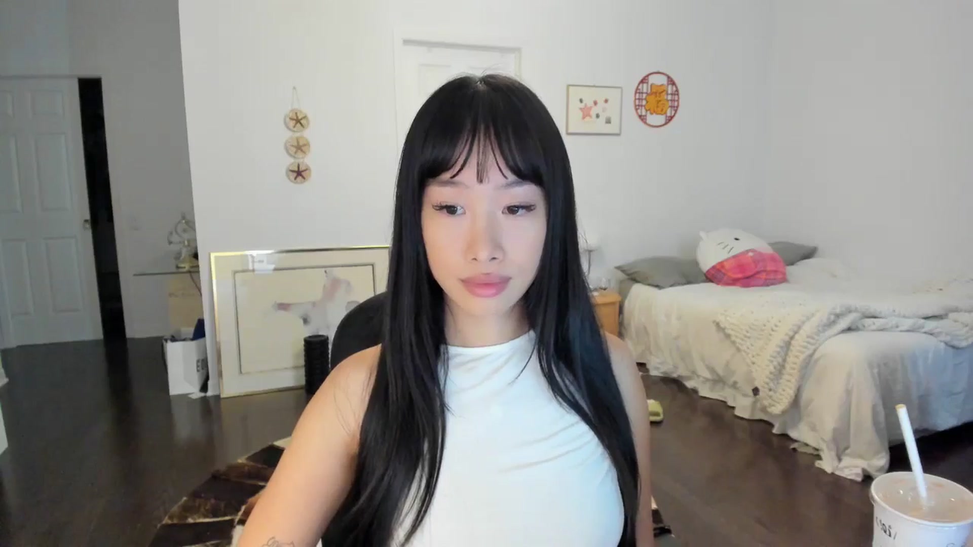 Gallery image thumbnail from BabieLee's myfreecams stream on, 05/24/2024, 19:17 image 18 of 20