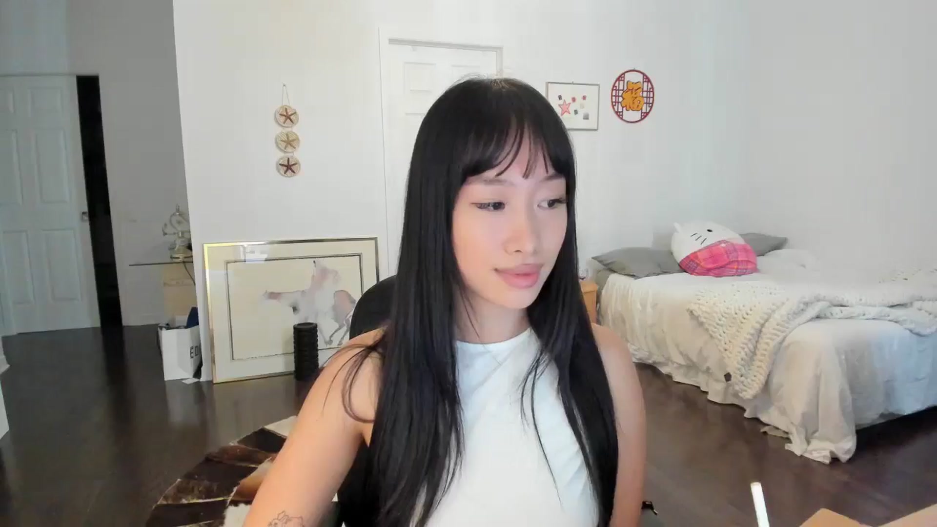 Gallery image thumbnail from BabieLee's myfreecams stream on, 05/24/2024, 19:17 image 15 of 20