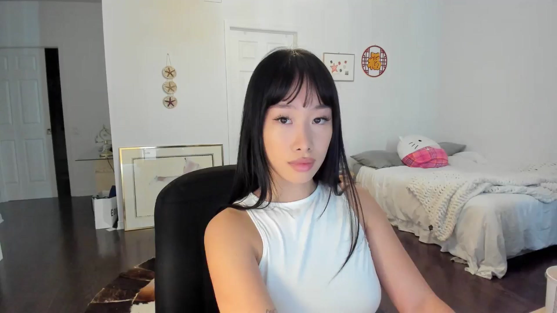Gallery image thumbnail from BabieLee's myfreecams stream on, 05/24/2024, 19:17 image 1 of 20