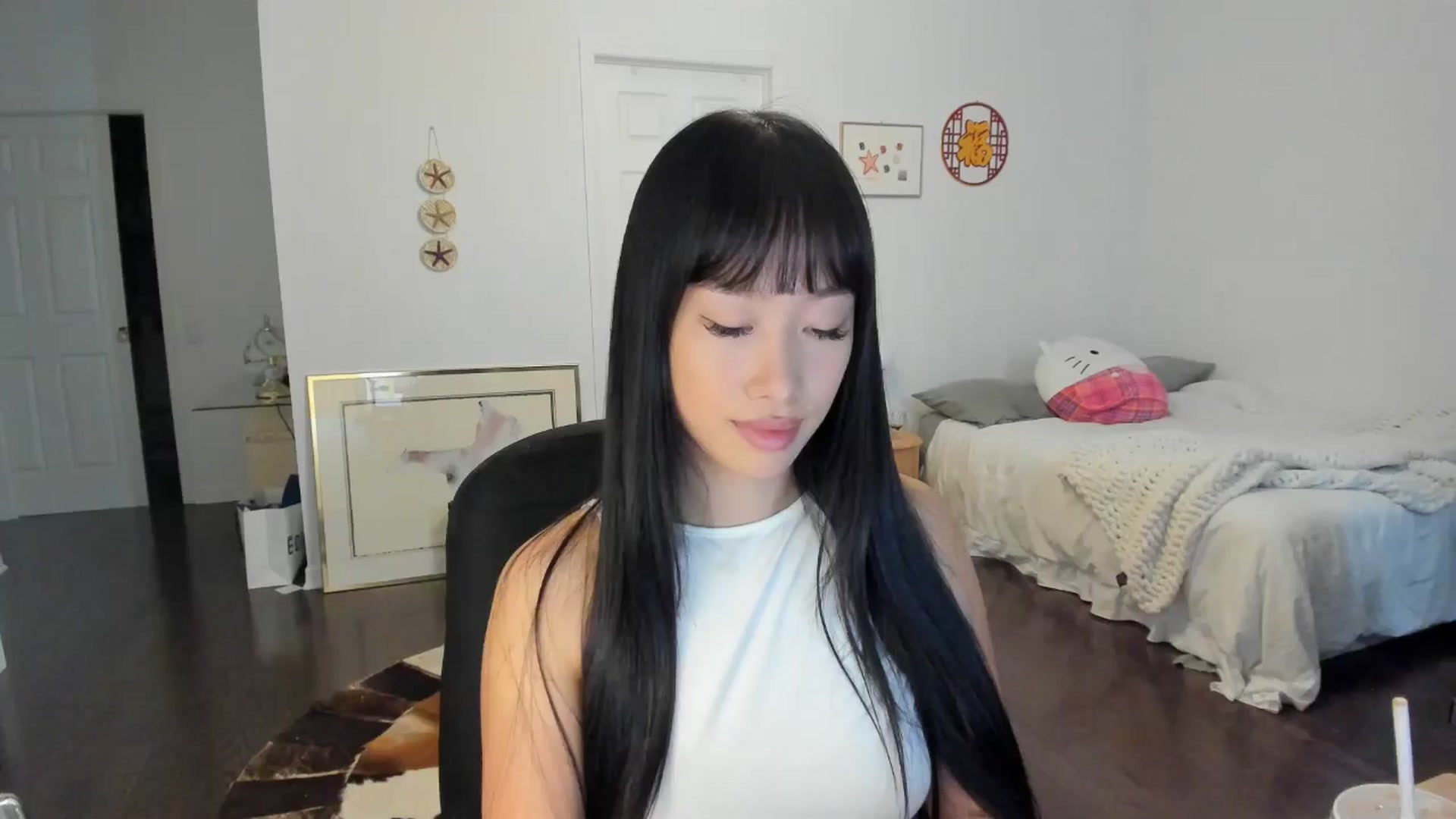 Gallery image thumbnail from BabieLee's myfreecams stream on, 05/24/2024, 20:12 image 12 of 20