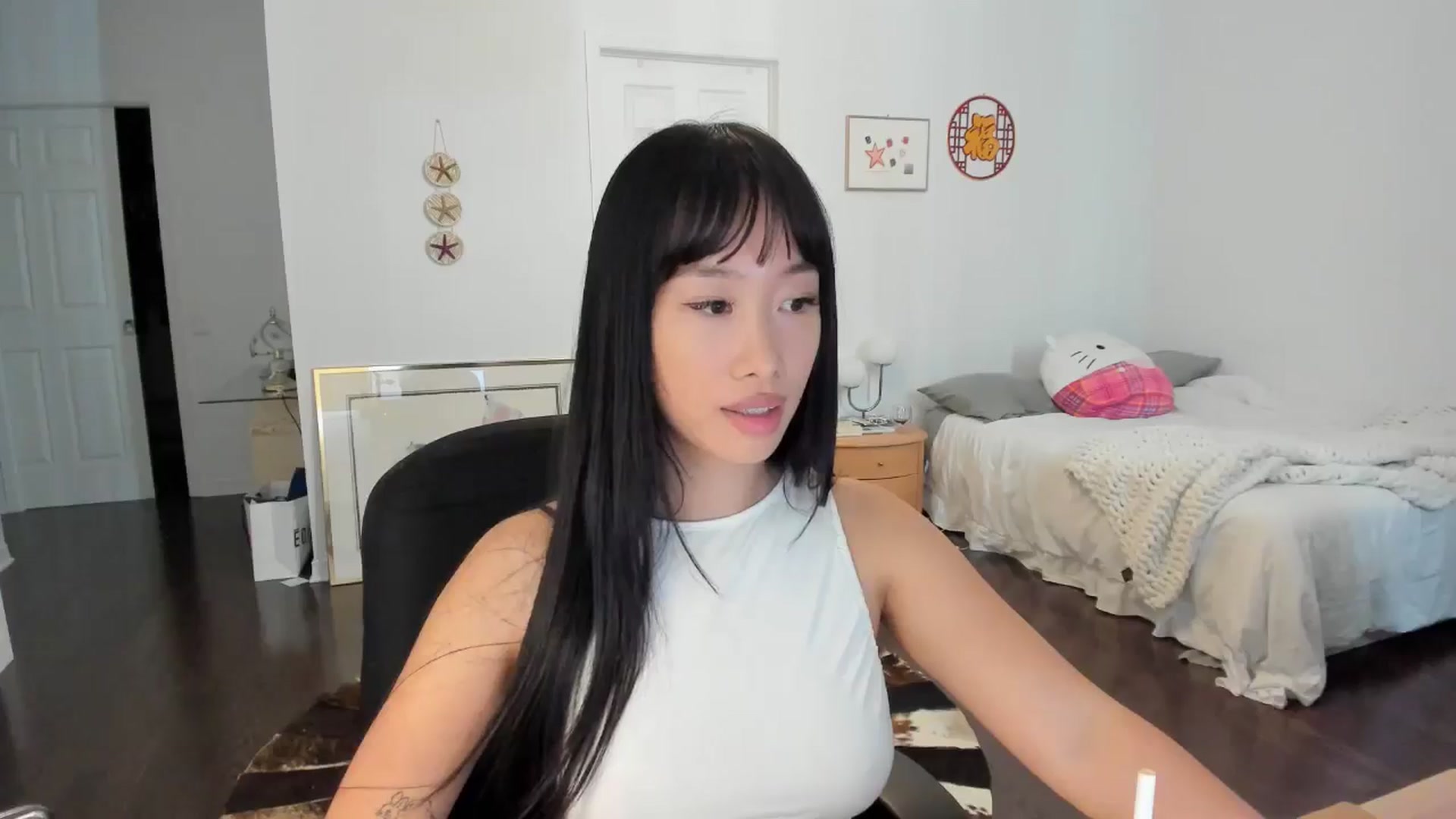 Gallery image thumbnail from BabieLee's myfreecams stream on, 05/24/2024, 20:12 image 3 of 20