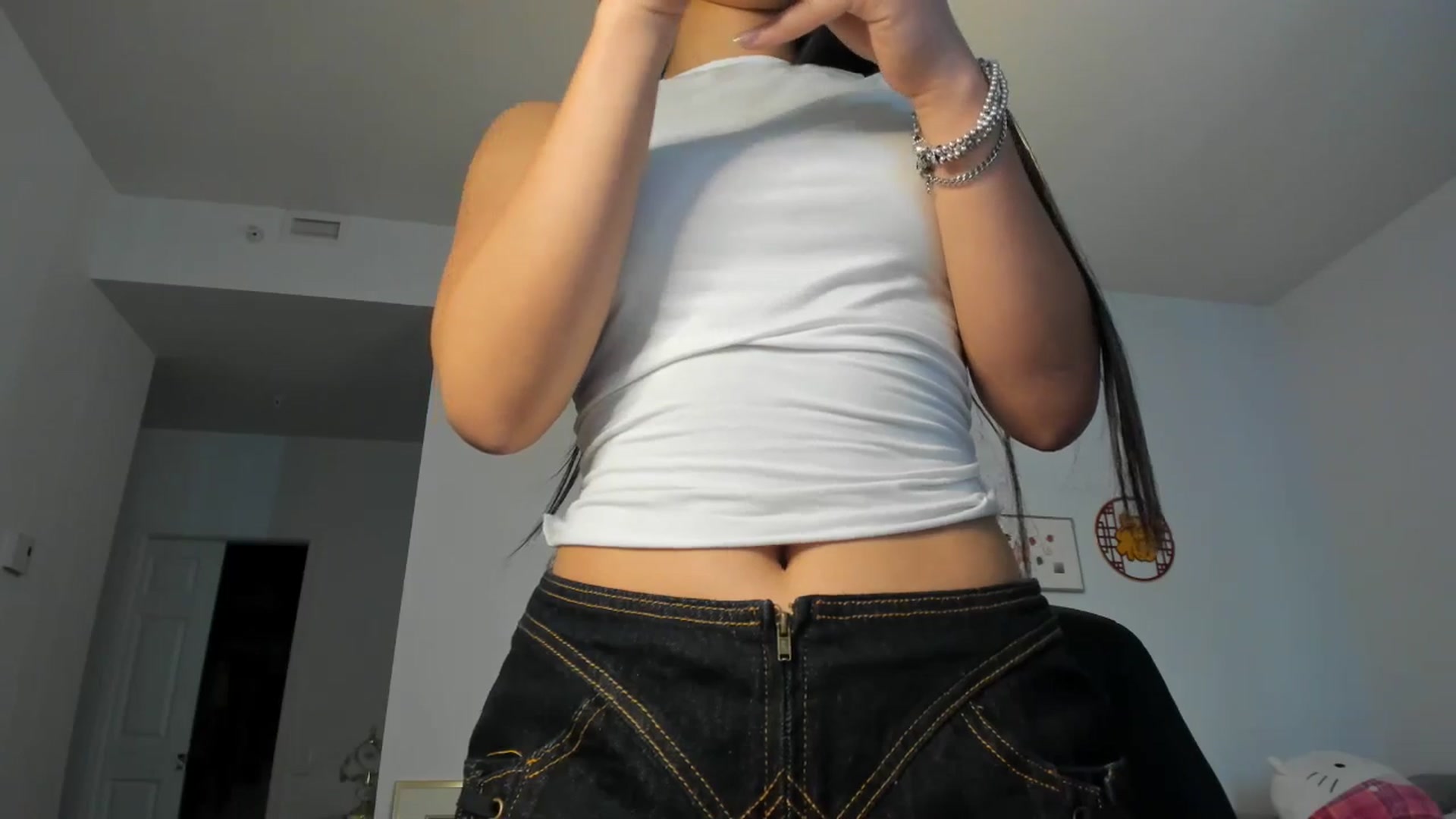 Gallery image thumbnail from BabieLee's myfreecams stream on, 05/24/2024, 20:12 image 14 of 20
