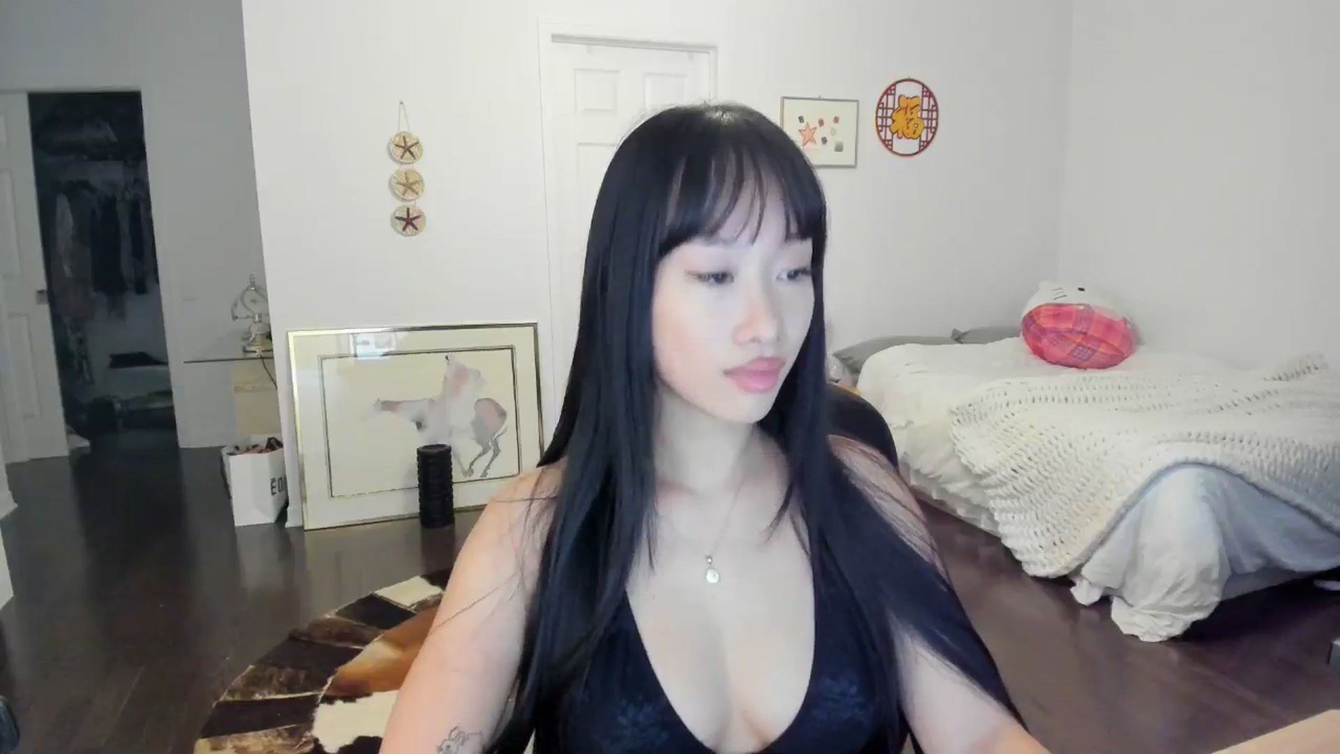 Gallery image thumbnail from BabieLee's myfreecams stream on, 05/26/2024, 18:16 image 8 of 20