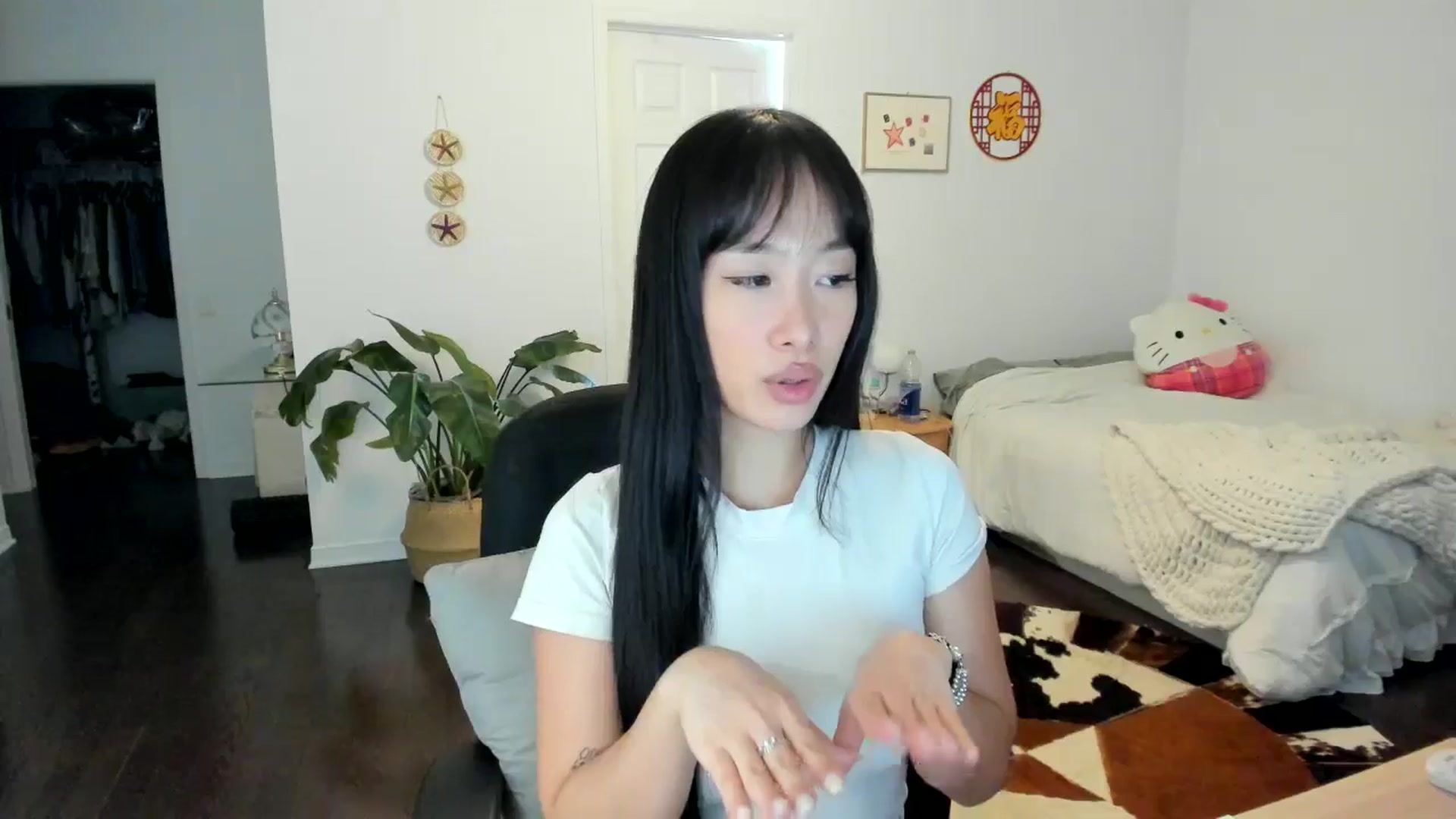 Gallery image thumbnail from BabieLee's myfreecams stream on, 06/11/2024, 19:37 image 13 of 20