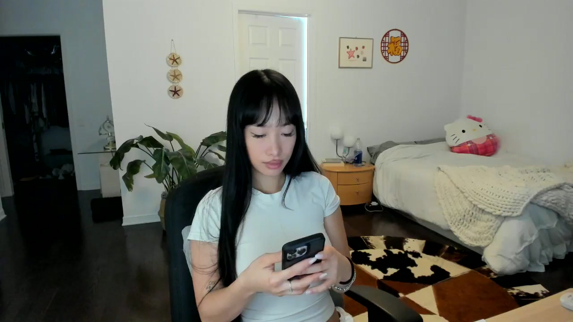 Gallery image thumbnail from BabieLee's myfreecams stream on, 06/11/2024, 19:37 image 8 of 20
