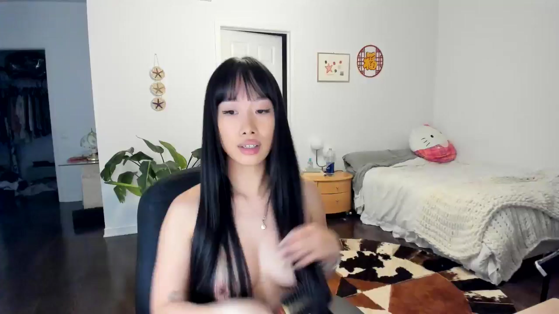 Gallery image thumbnail from BabieLee's myfreecams stream on, 06/15/2024, 05:53 image 1 of 20