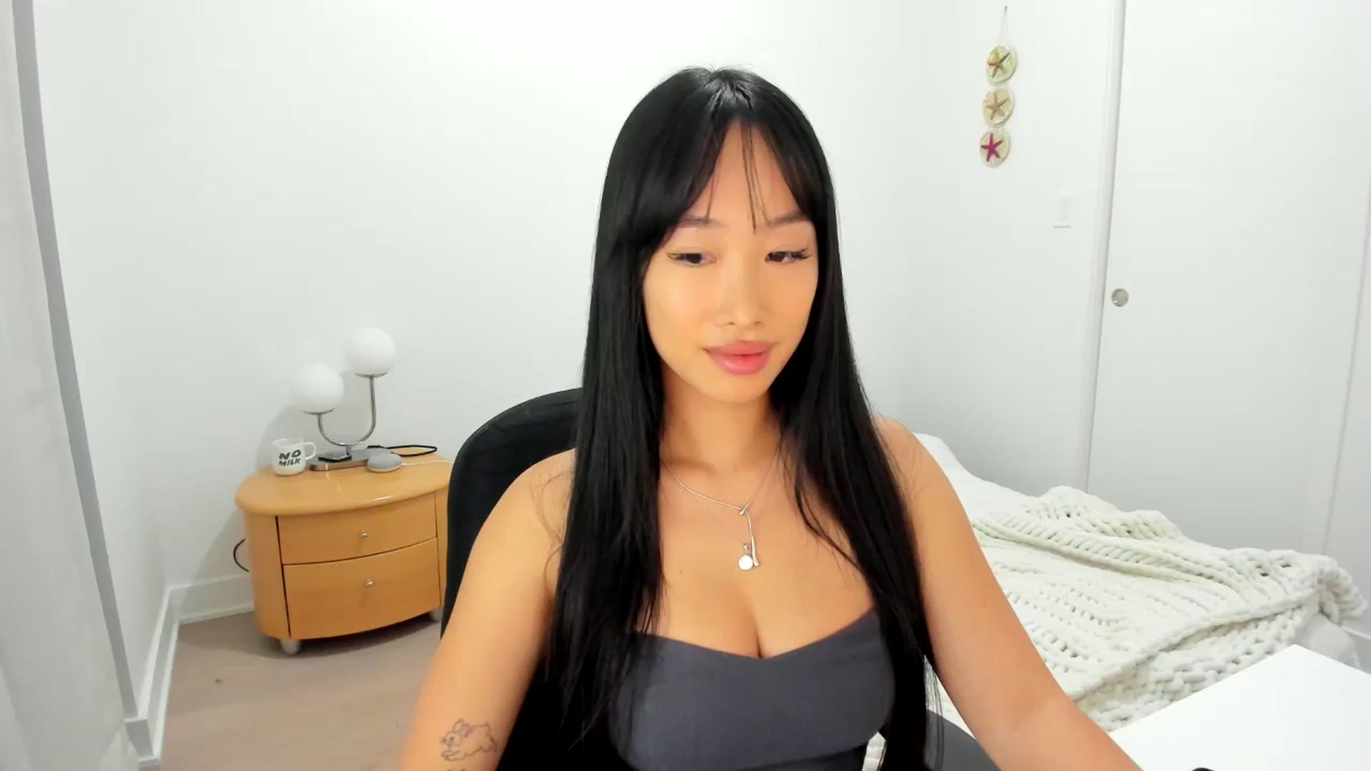 Gallery image thumbnail from BabieLee's myfreecams stream on, 07/30/2024, 05:09 image 1 of 20