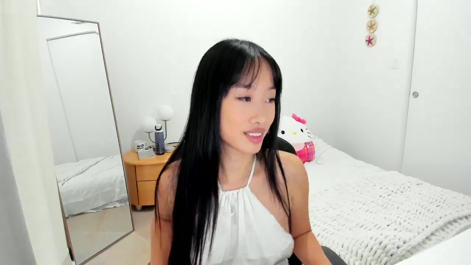 Gallery image thumbnail from BabieLee's myfreecams stream on, 08/06/2024, 21:59 image 3 of 20