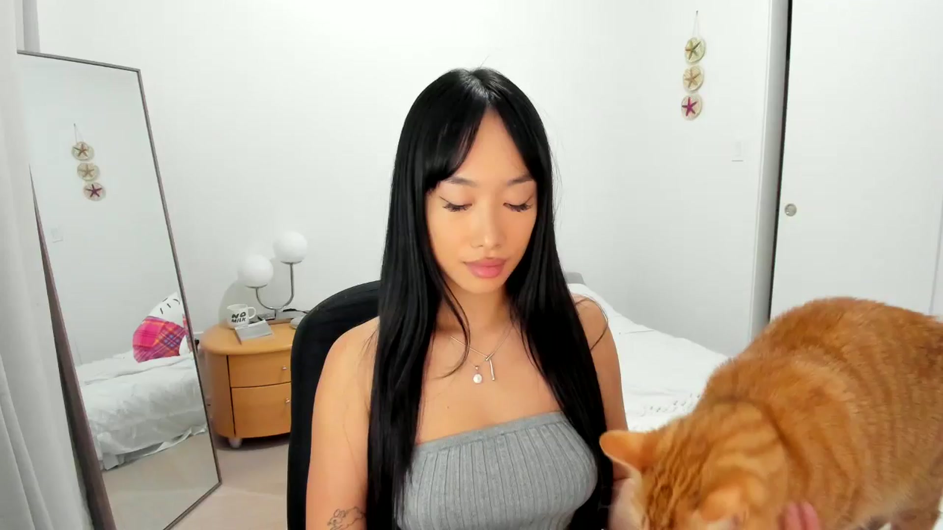Gallery image thumbnail from BabieLee's myfreecams stream on, 08/10/2024, 04:39 image 5 of 20