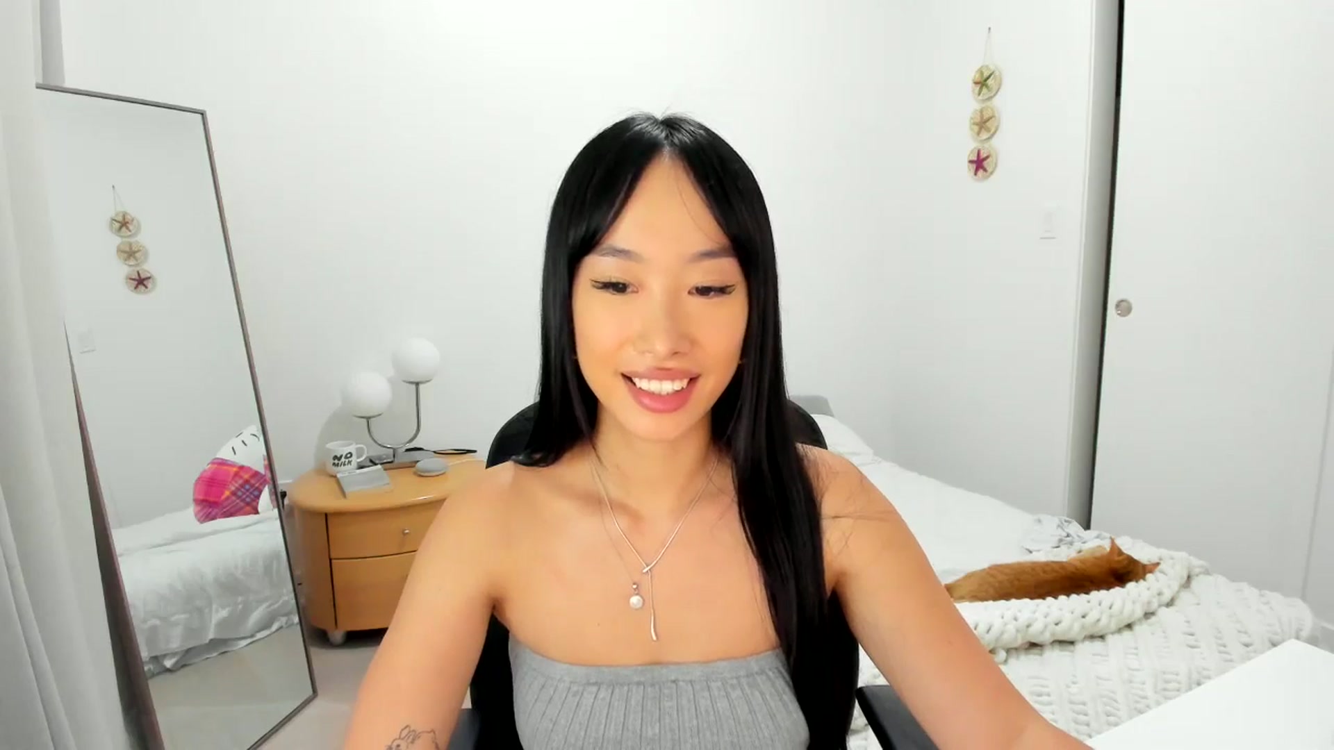 Gallery image thumbnail from BabieLee's myfreecams stream on, 08/10/2024, 05:17 image 12 of 20