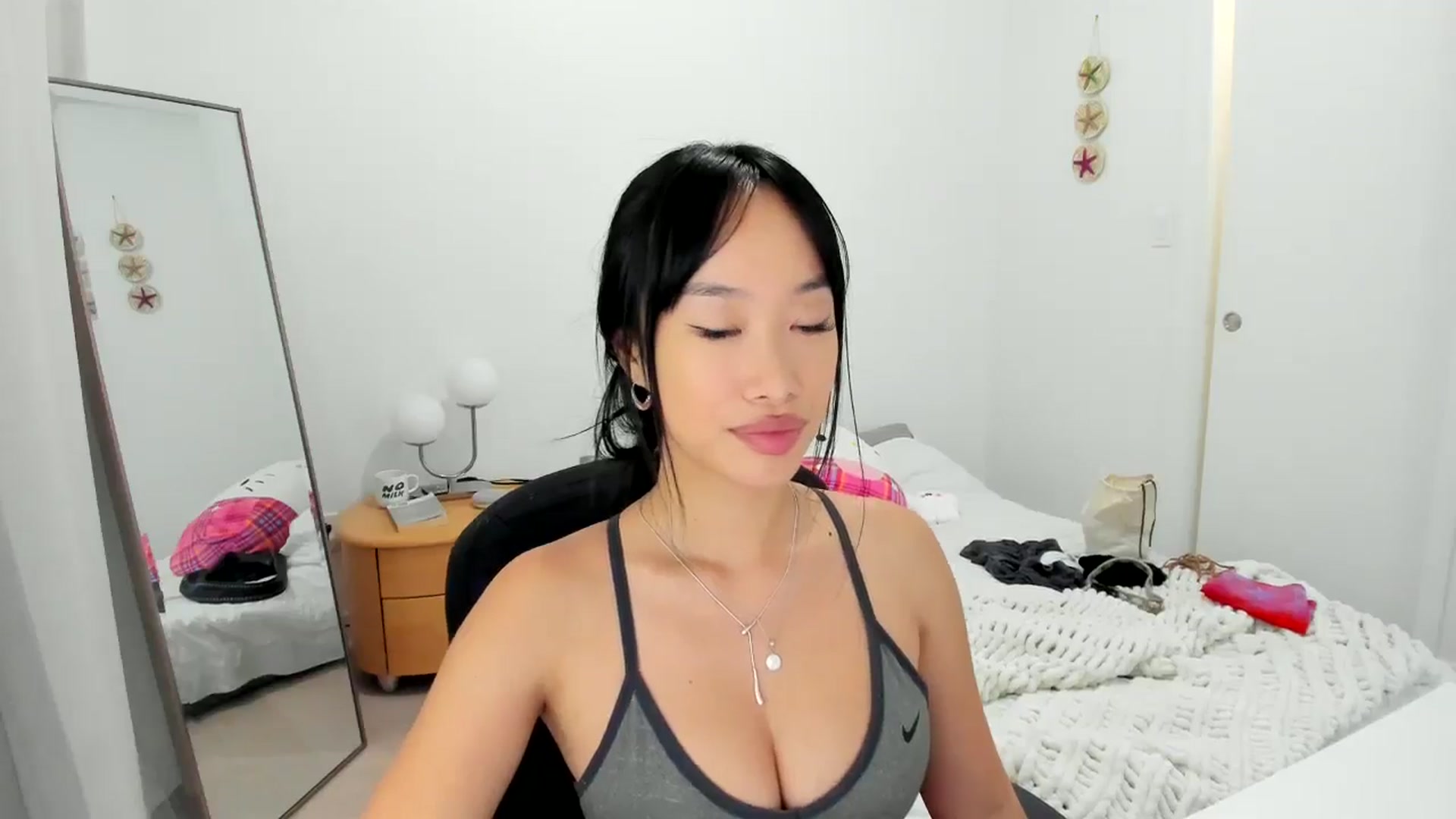 Gallery image thumbnail from BabieLee's myfreecams stream on, 08/10/2024, 22:13 image 19 of 20