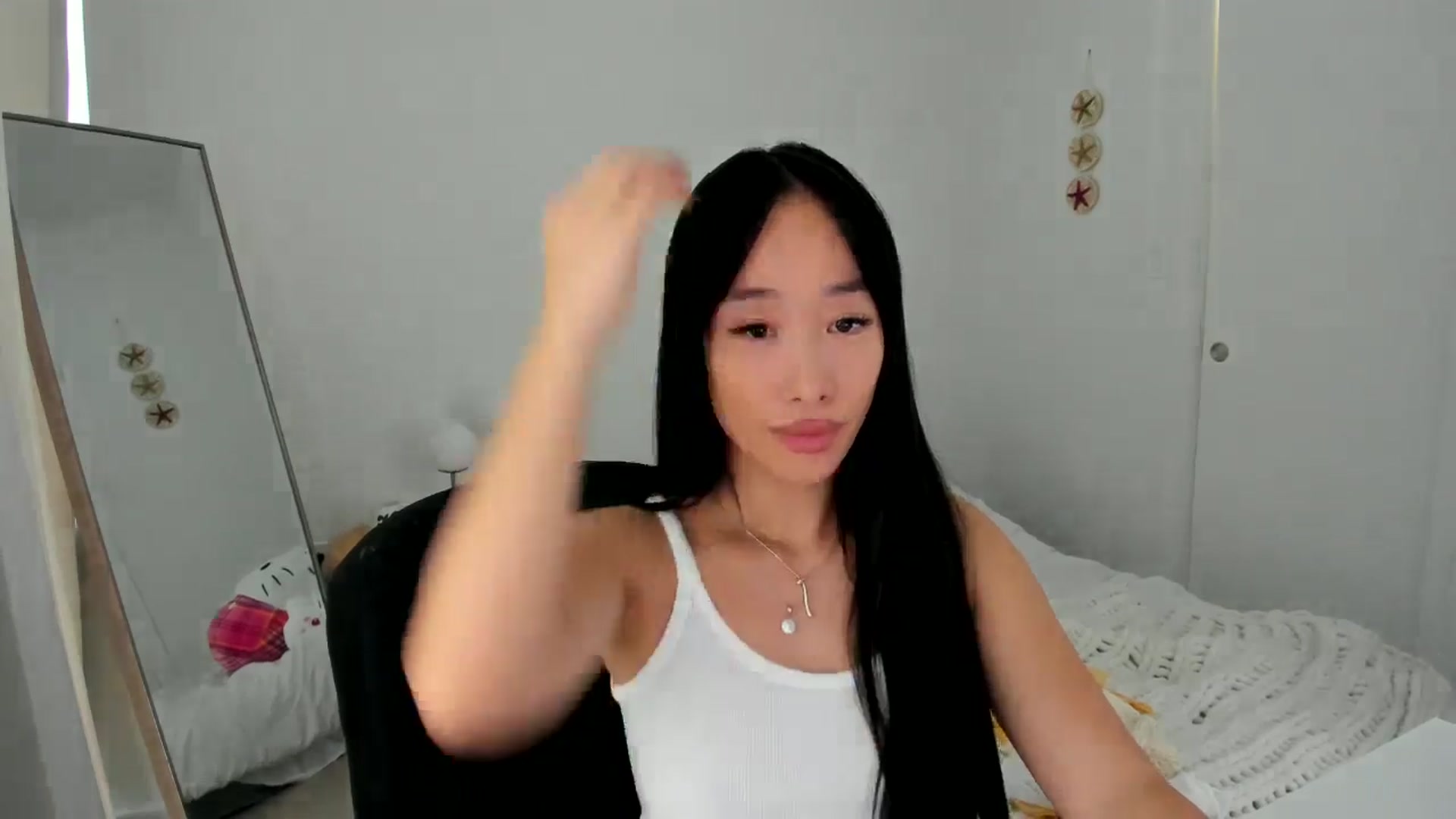 Gallery image thumbnail from BabieLee's myfreecams stream on, 08/15/2024, 18:09 image 20 of 20