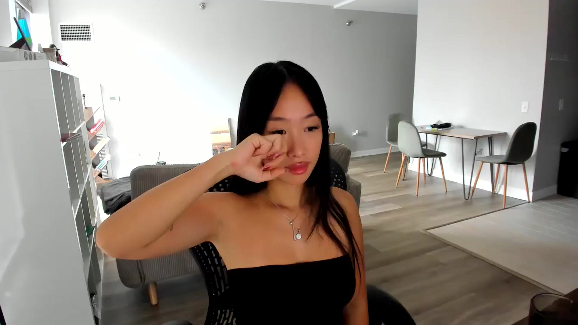 Gallery image thumbnail from BabieLee's myfreecams stream on, 08/28/2024, 17:53 image 1 of 20