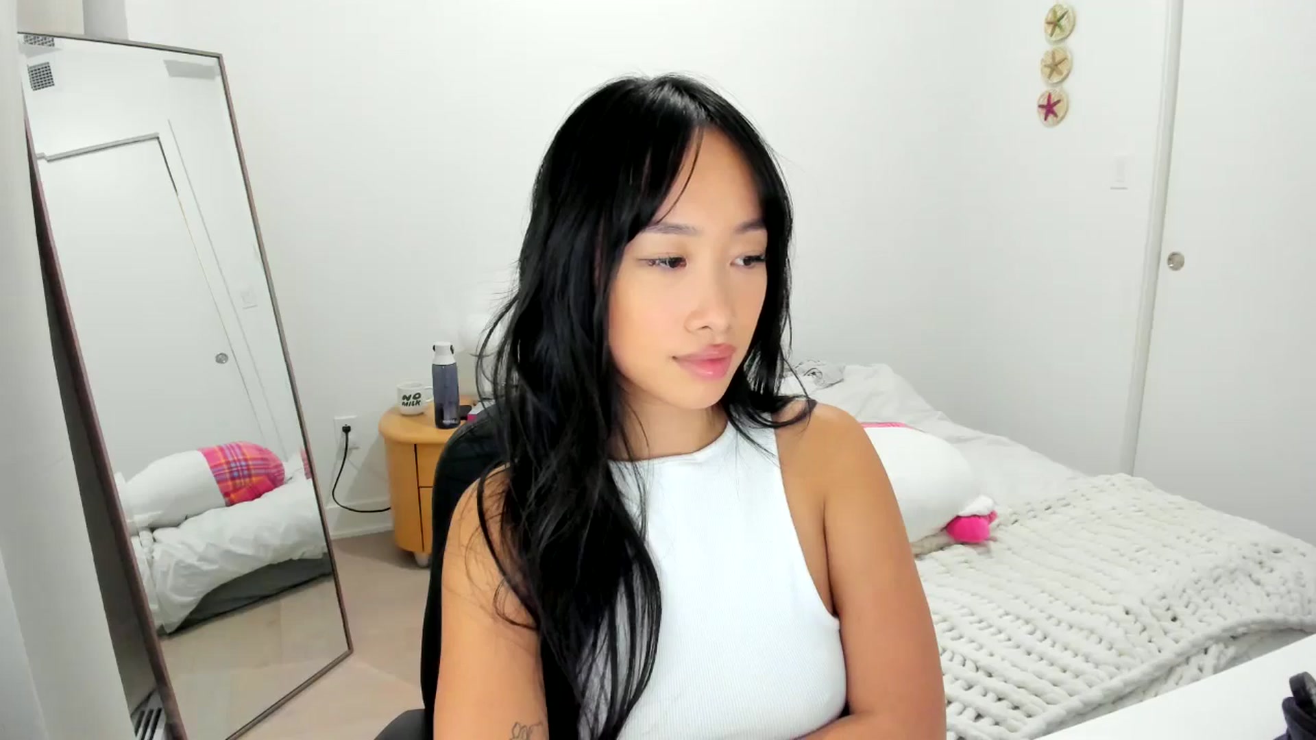 Gallery image thumbnail from BabieLee's myfreecams stream on, 09/11/2024, 24:24 image 13 of 20