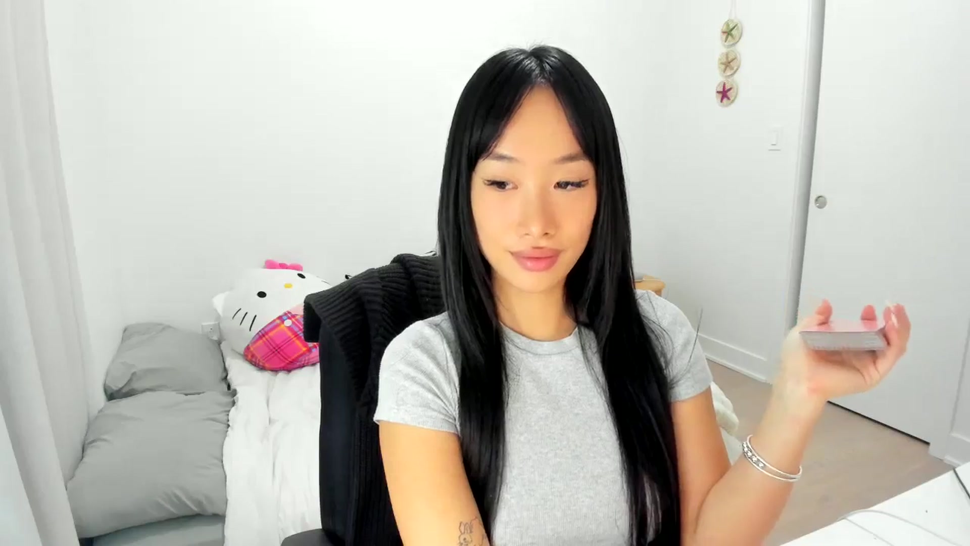 Gallery image thumbnail from BabieLee's myfreecams stream on, 11/07/2024, 02:51 image 6 of 20