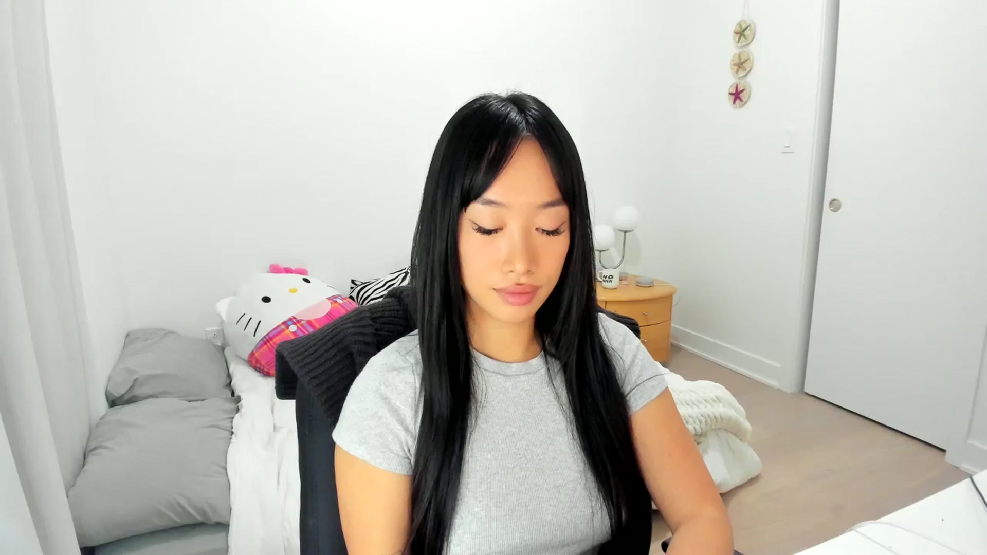 Gallery image thumbnail from BabieLee's myfreecams stream on, 11/07/2024, 02:51 image 8 of 20