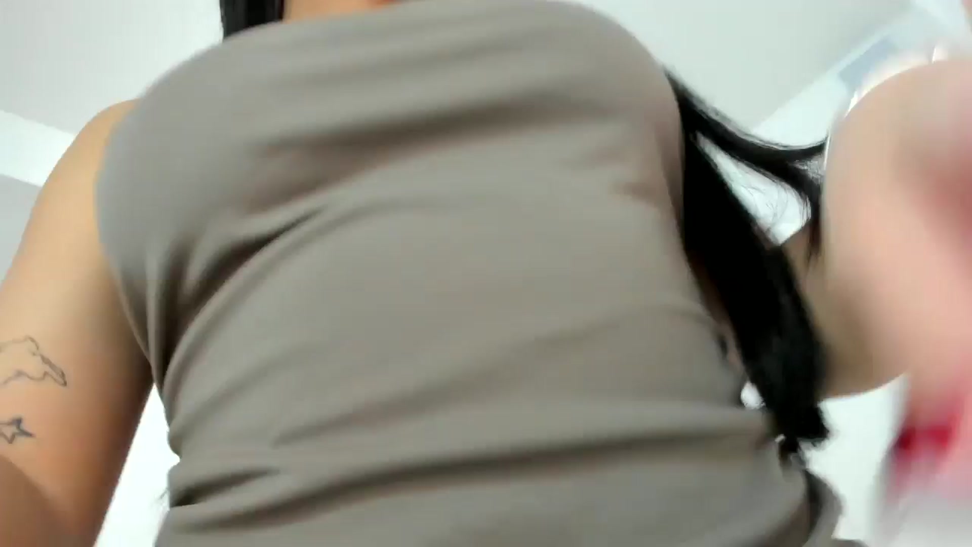 Gallery image thumbnail from BabieLee's myfreecams stream on, 11/16/2024, 03:36 image 1 of 20