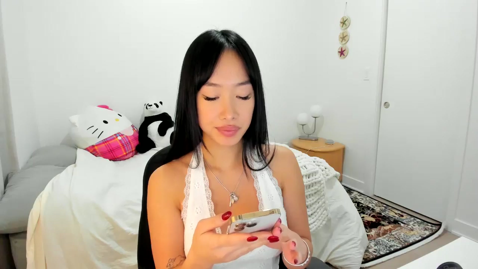 Gallery image thumbnail from BabieLee's myfreecams stream on, 11/29/2024, 23:32 image 5 of 20