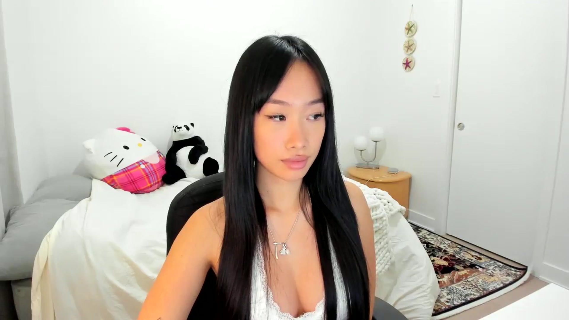 Gallery image thumbnail from BabieLee's myfreecams stream on, 11/29/2024, 23:53 image 18 of 20