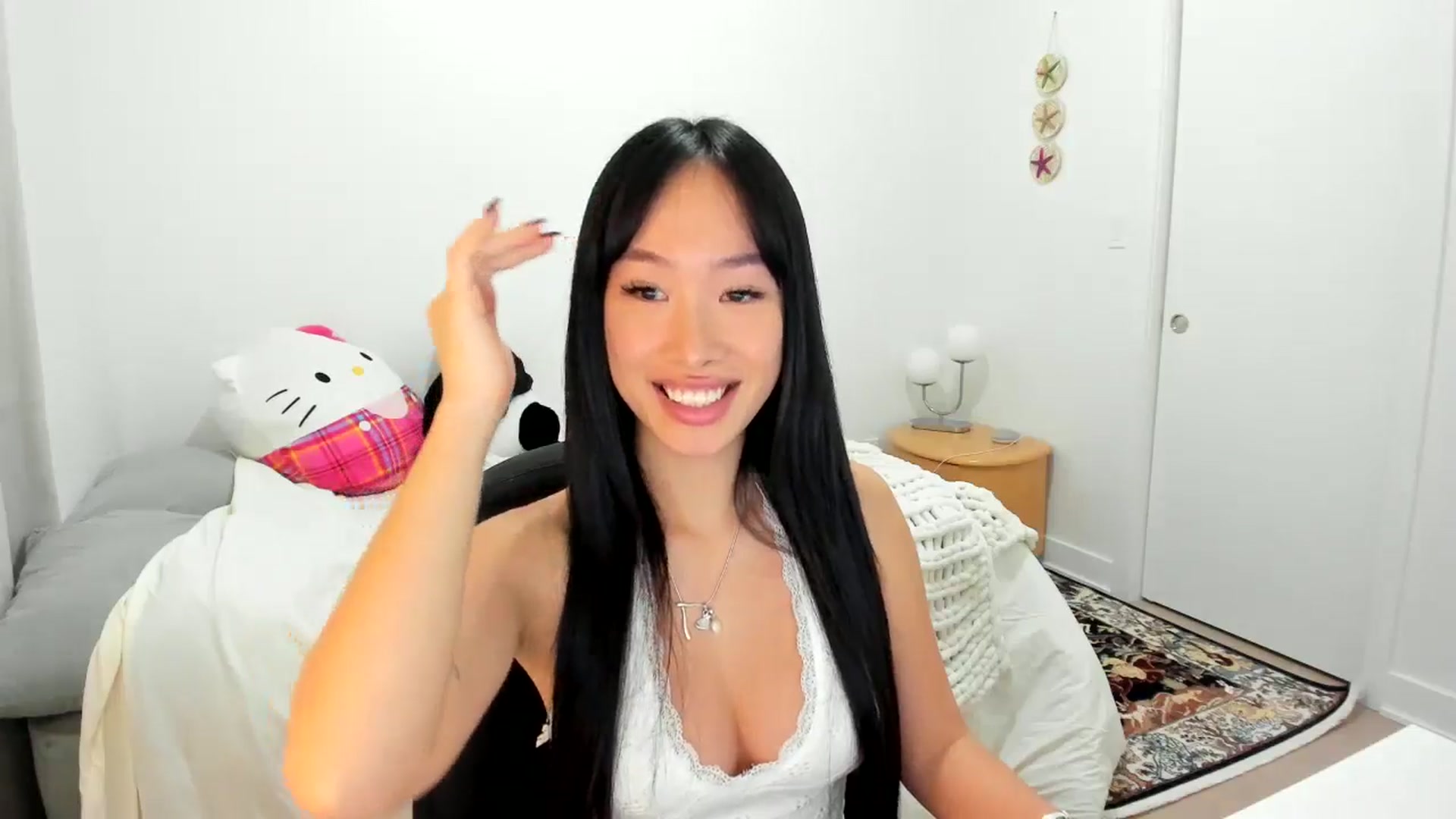 Gallery image thumbnail from BabieLee's myfreecams stream on, 11/29/2024, 23:53 image 14 of 20