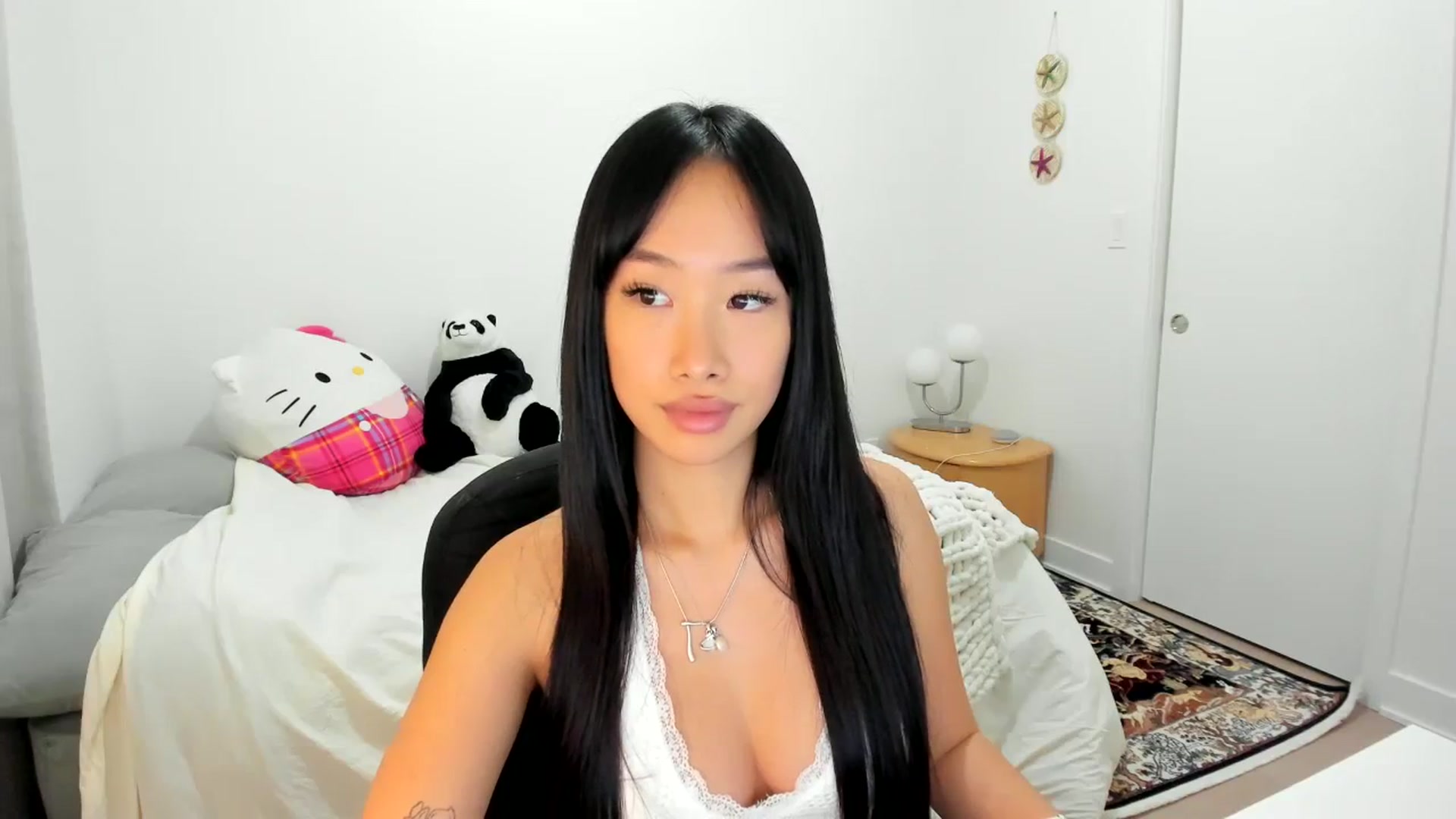 Gallery image thumbnail from BabieLee's myfreecams stream on, 11/29/2024, 23:53 image 20 of 20