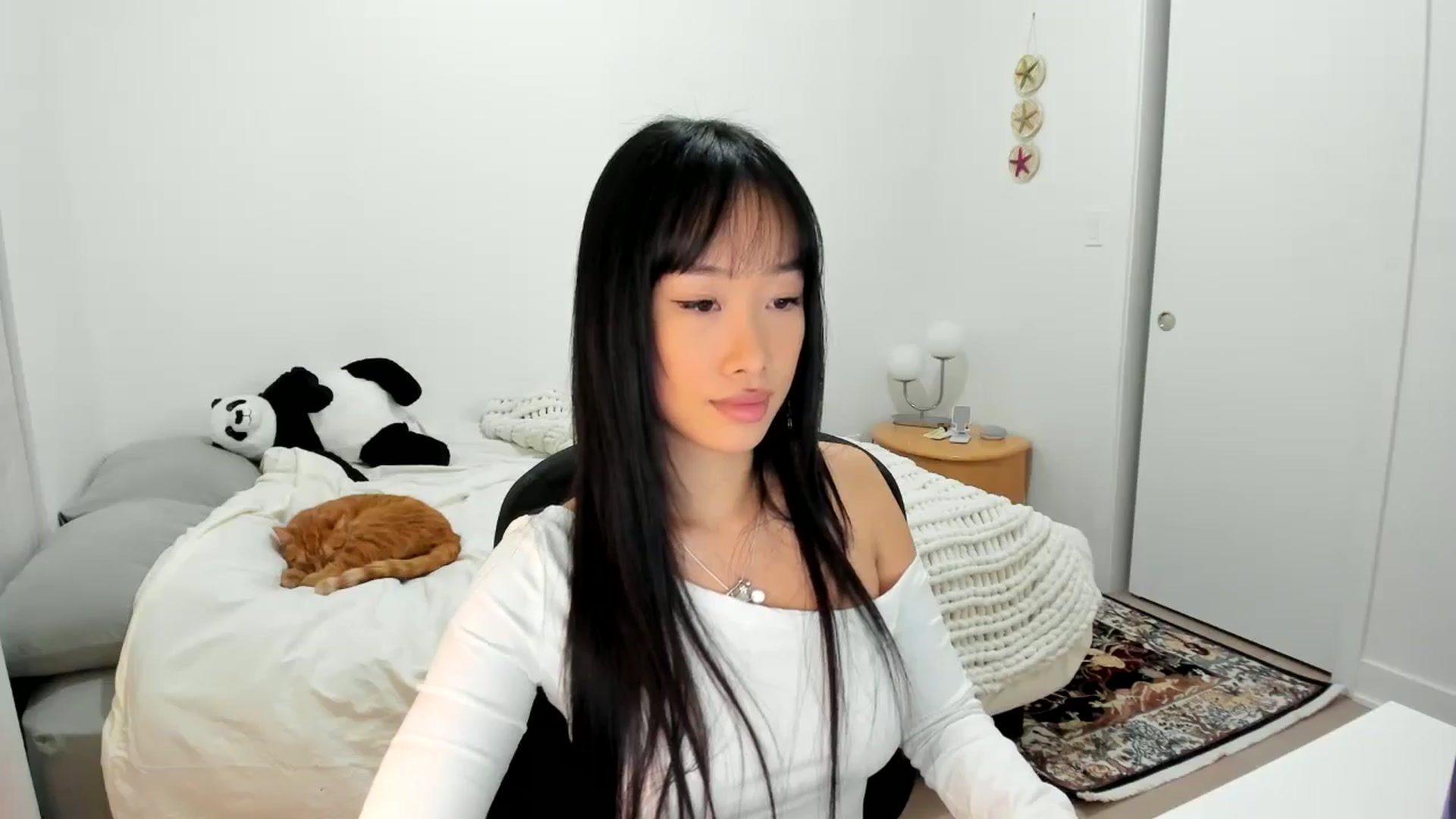 Gallery image thumbnail from BabieLee's myfreecams stream on, 12/05/2024, 21:37 image 13 of 20