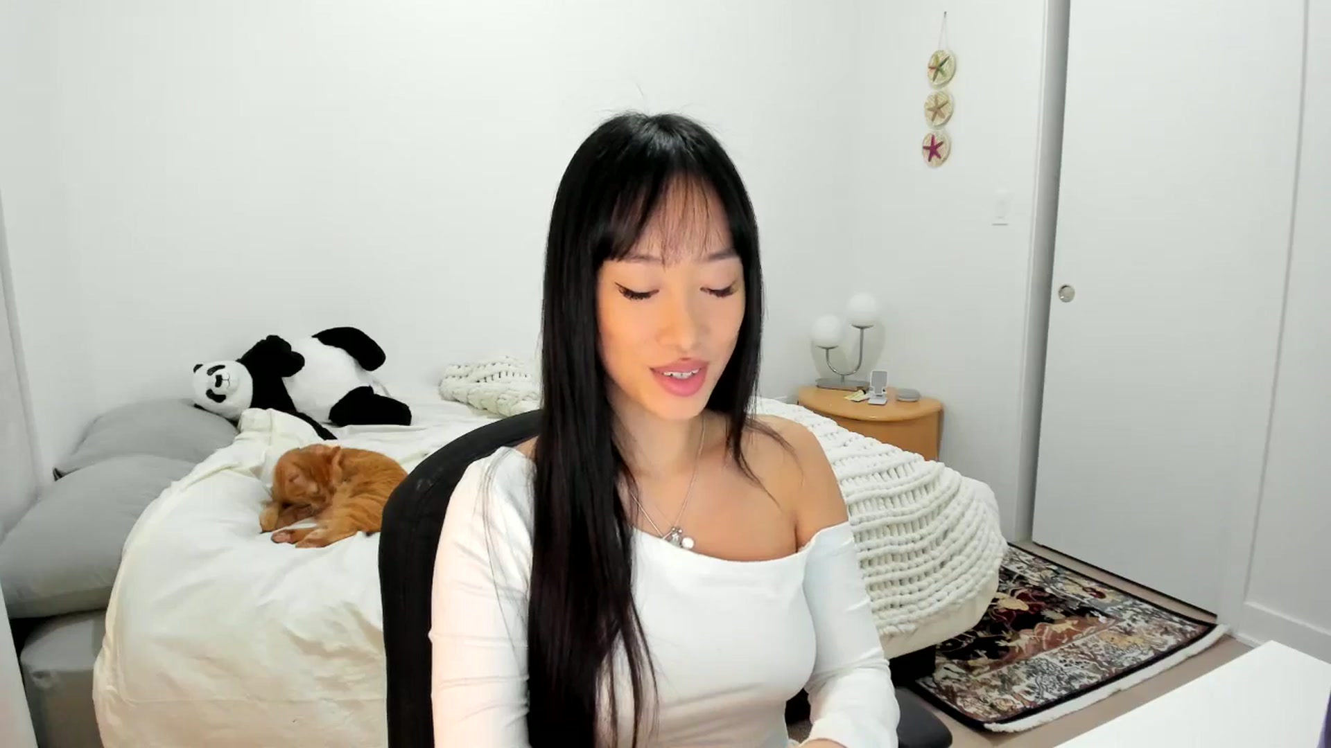 Gallery image thumbnail from BabieLee's myfreecams stream on, 12/05/2024, 21:37 image 6 of 20