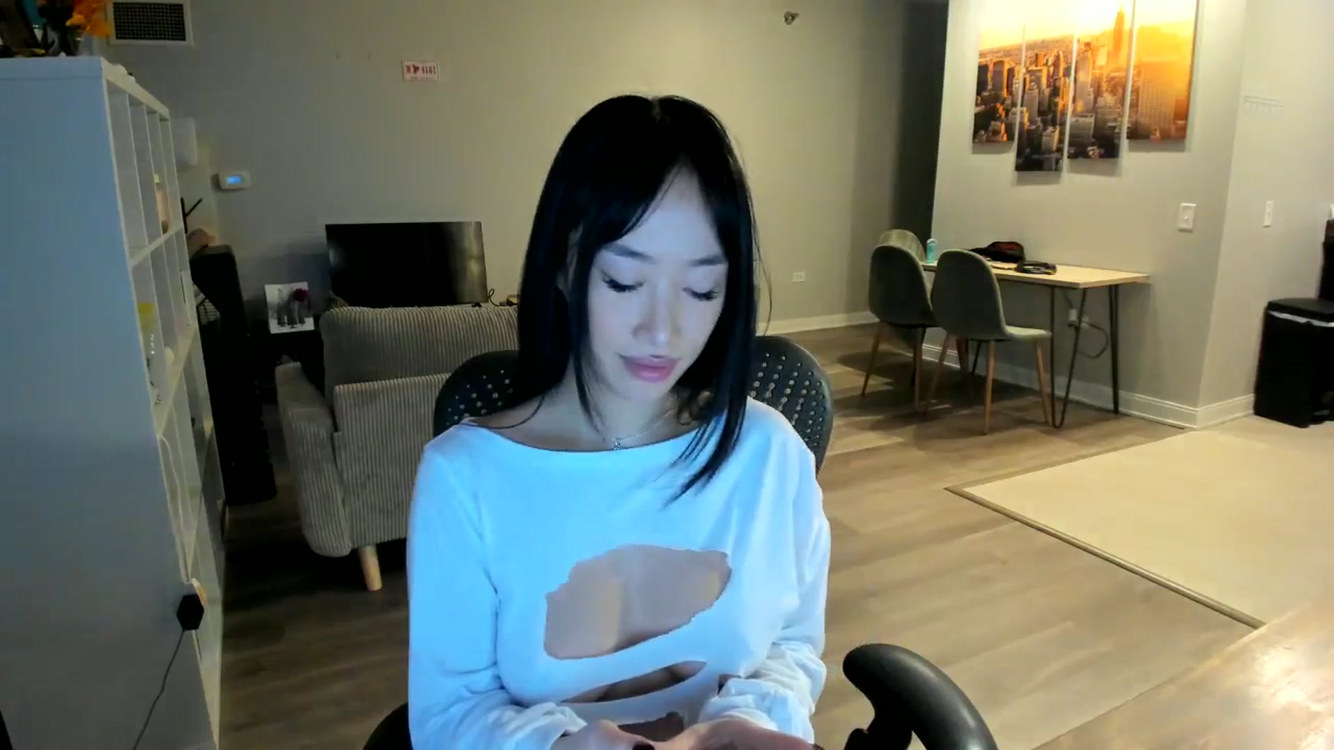 Gallery image thumbnail from BabieLee's myfreecams stream on, 12/20/2024, 22:56 image 17 of 20