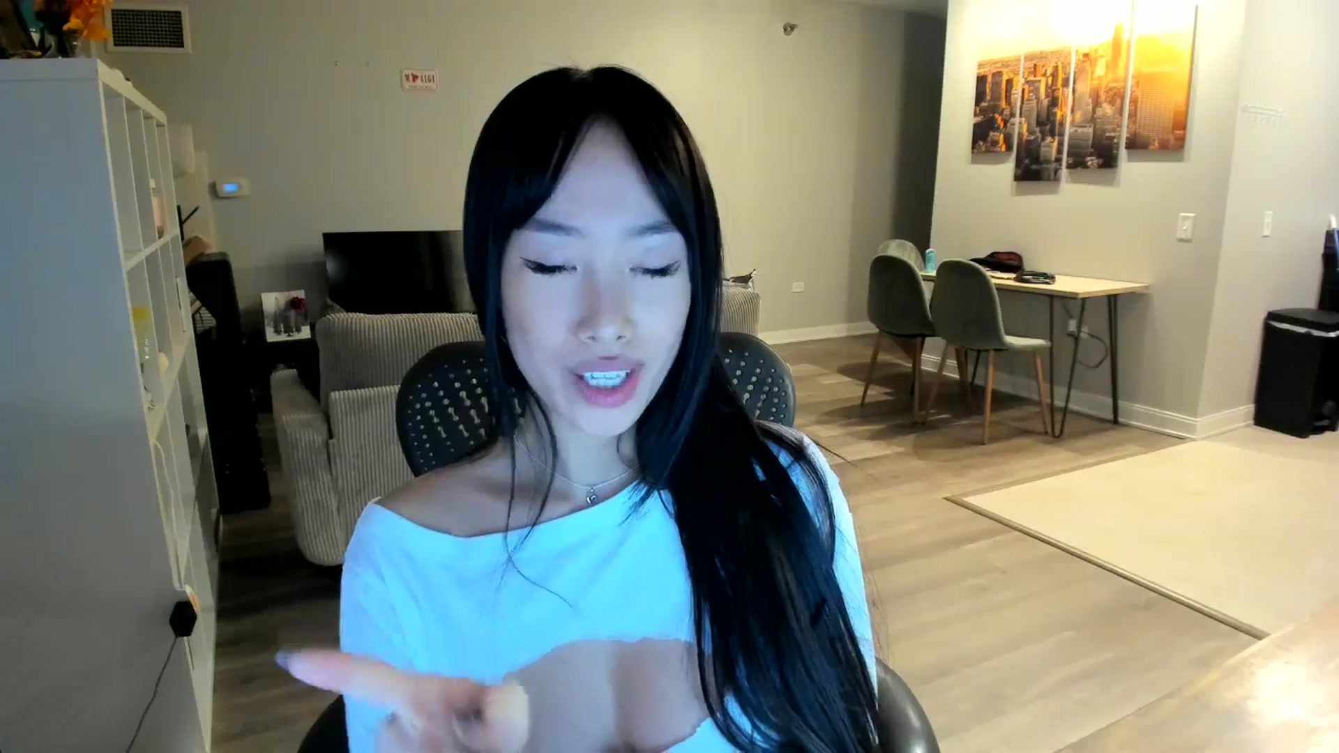 Gallery image thumbnail from BabieLee's myfreecams stream on, 12/20/2024, 22:56 image 20 of 20
