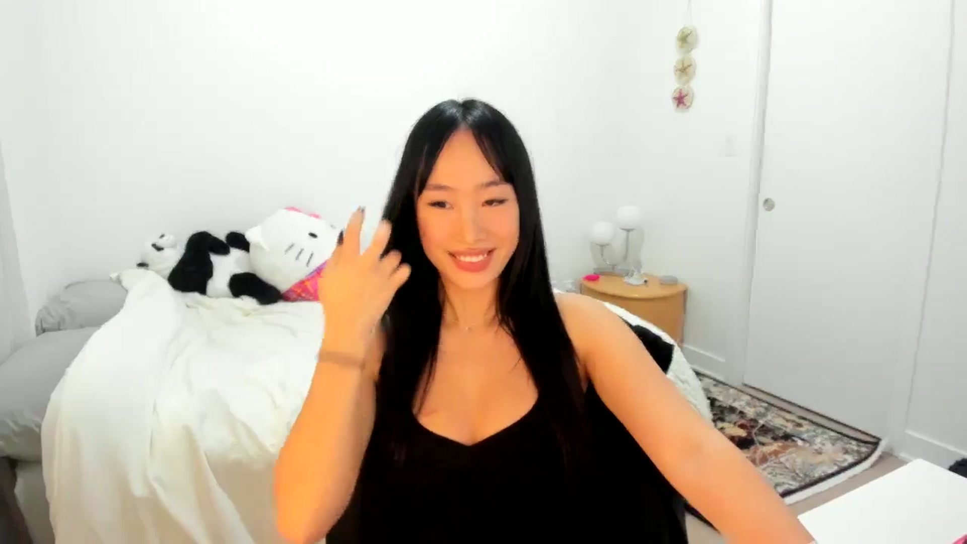 Gallery image thumbnail from BabieLee's myfreecams stream on, 12/29/2024, 05:34 image 5 of 20