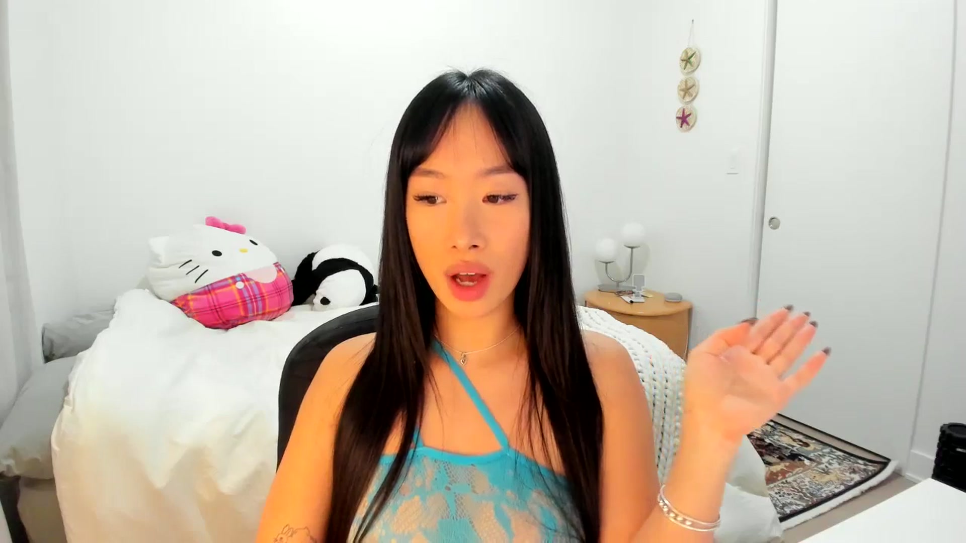 Gallery image thumbnail from BabieLee's myfreecams stream on, 12/30/2024, 06:12 image 16 of 20