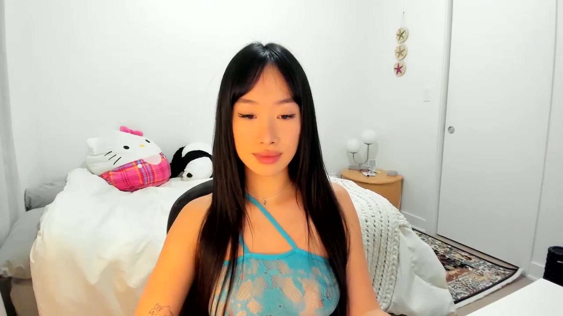 Gallery image thumbnail from BabieLee's myfreecams stream on, 12/30/2024, 06:12 image 18 of 20