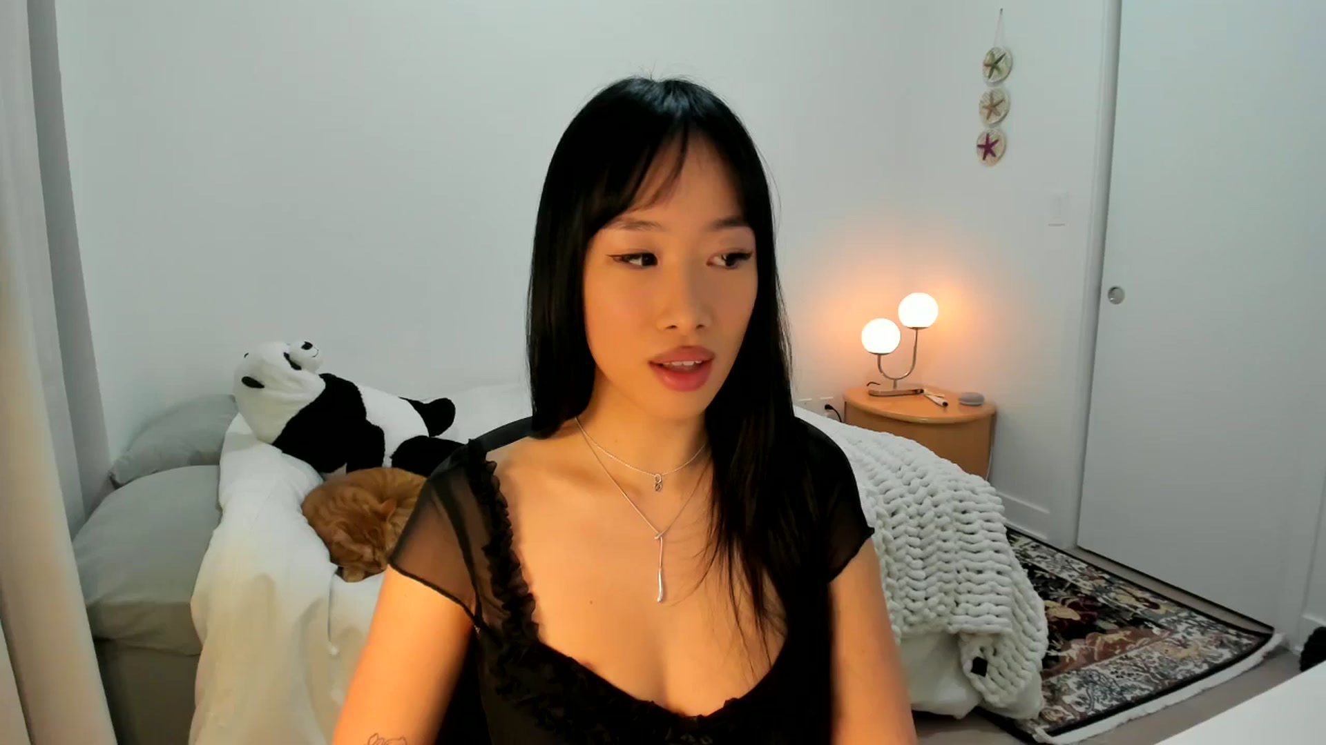 Gallery image thumbnail from BabieLee's myfreecams stream on, 01/05/2025, 03:50 image 1 of 20