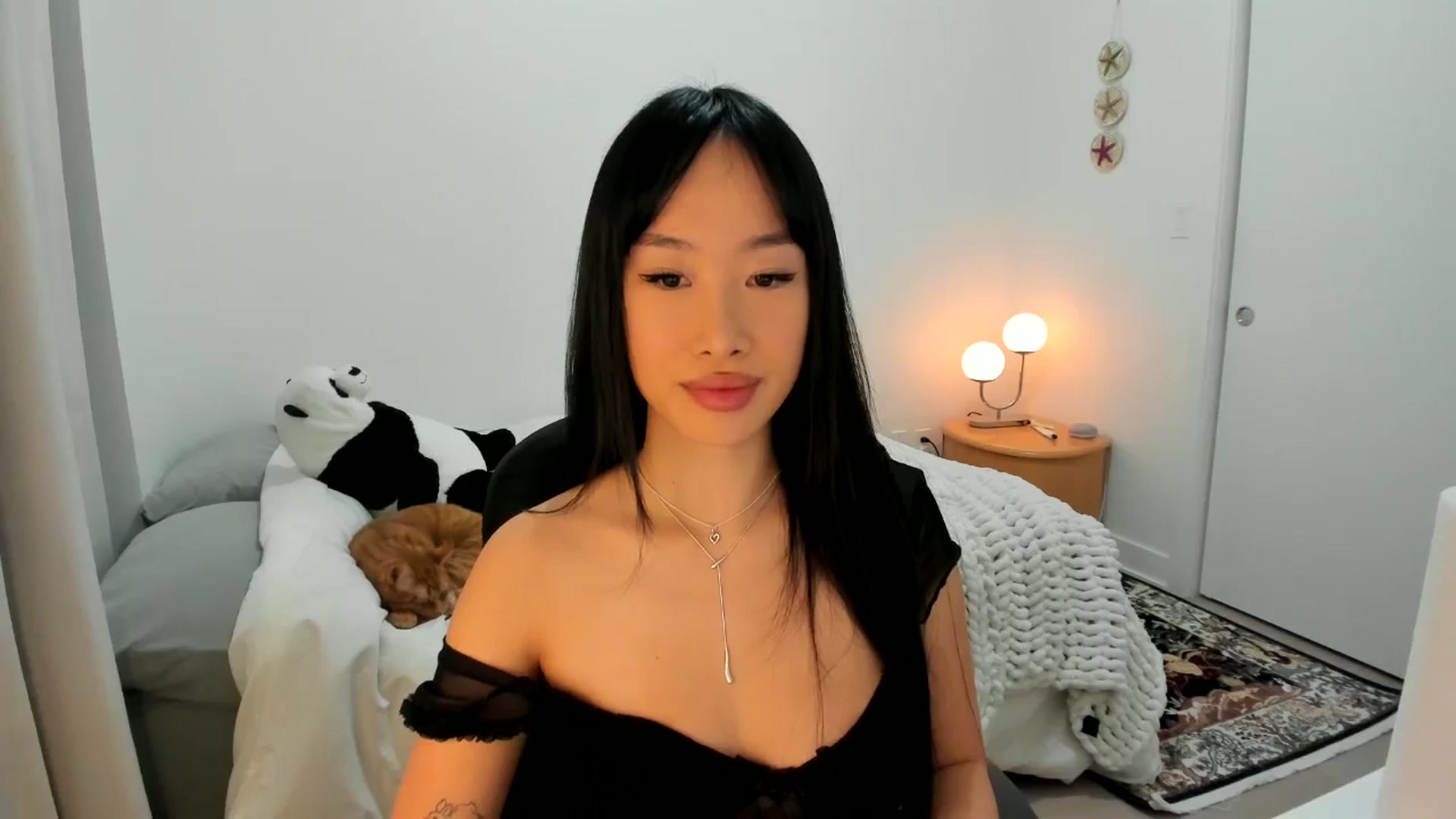 Gallery image thumbnail from BabieLee's myfreecams stream on, 01/05/2025, 03:50 image 4 of 20
