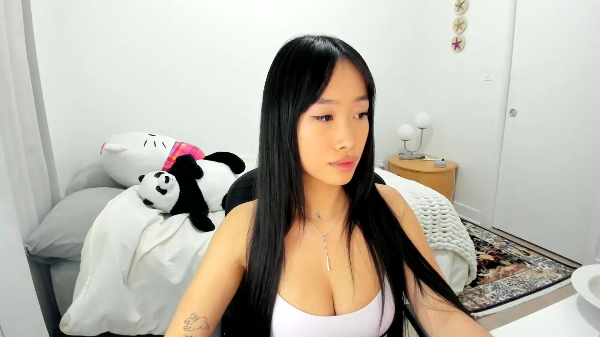 Gallery image thumbnail from BabieLee's myfreecams stream on, 01/07/2025, 04:41 image 20 of 20