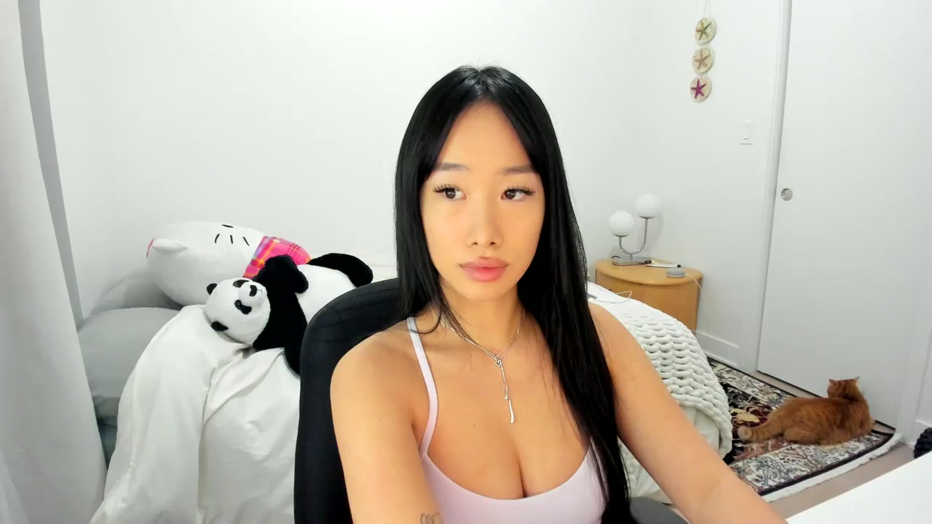 Gallery image thumbnail from BabieLee's myfreecams stream on, 01/07/2025, 04:41 image 1 of 20