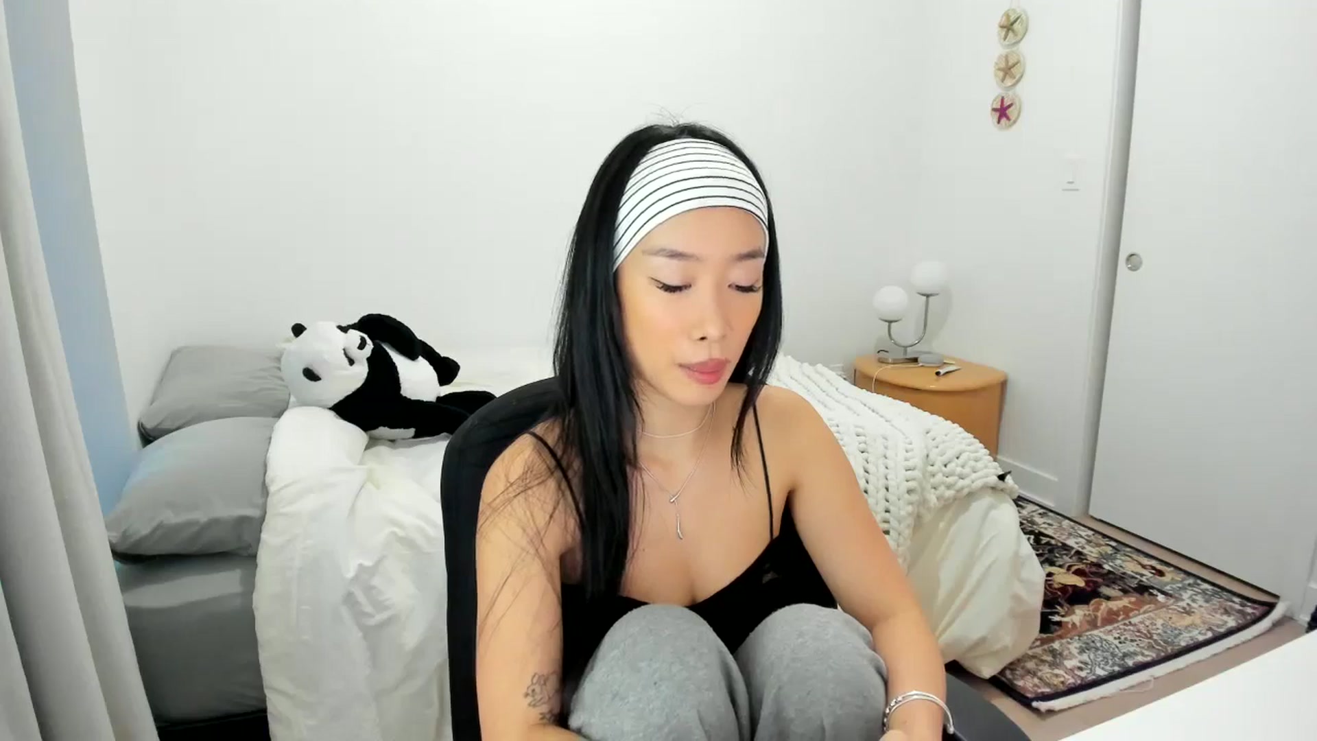 Gallery image thumbnail from BabieLee's myfreecams stream on, 01/13/2025, 22:55 image 5 of 20