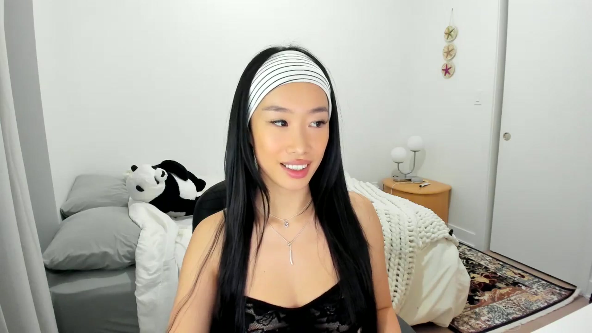 Gallery image thumbnail from BabieLee's myfreecams stream on, 01/14/2025, 24:01 image 2 of 20