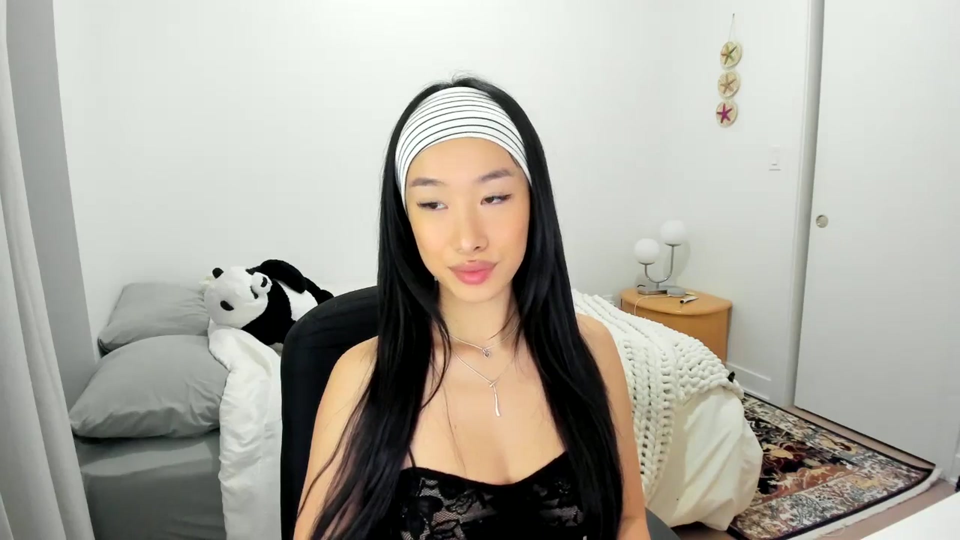 Gallery image thumbnail from BabieLee's myfreecams stream on, 01/14/2025, 24:01 image 3 of 20