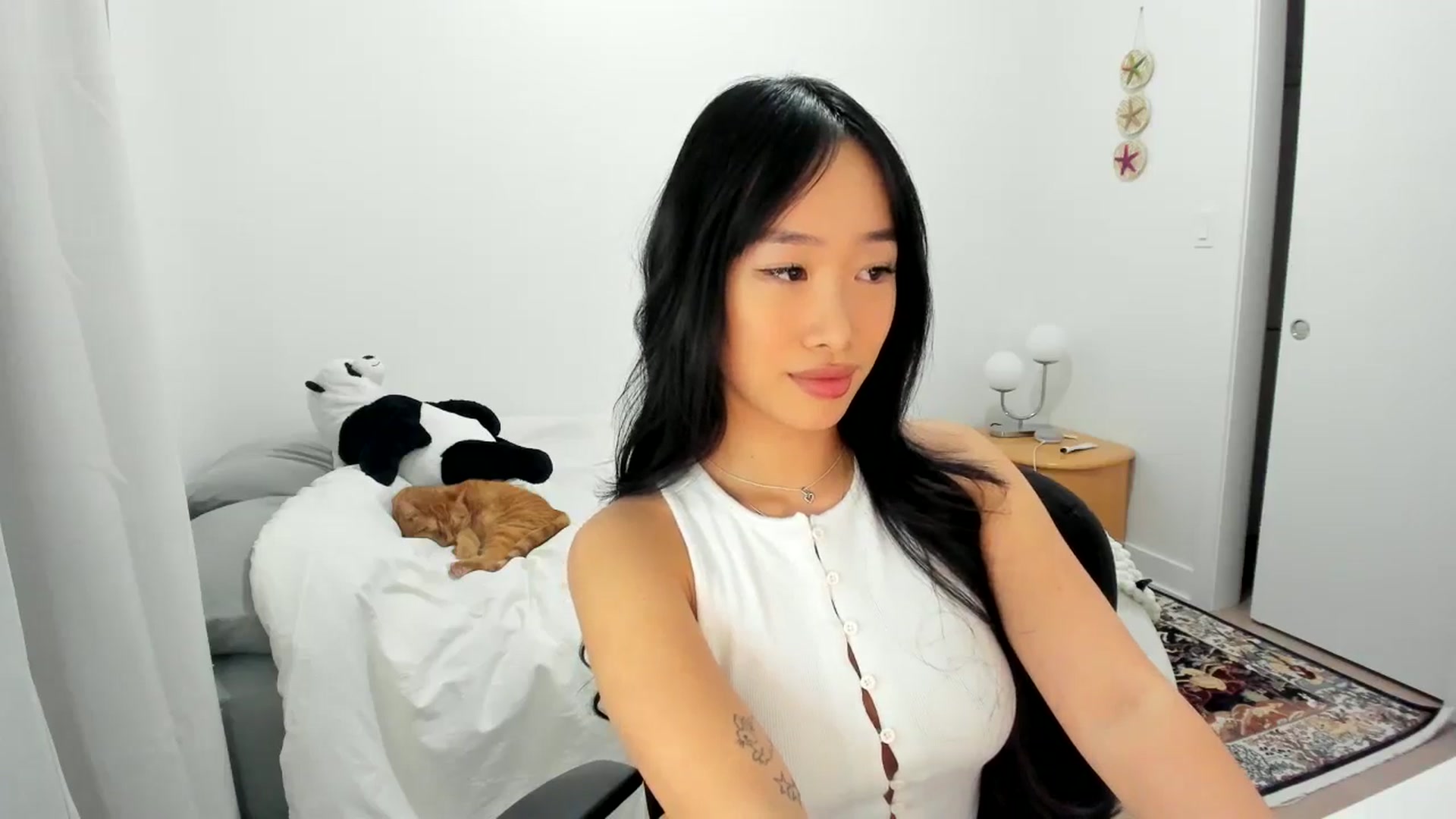 Gallery image thumbnail from BabieLee's myfreecams stream on, 01/15/2025, 03:59 image 9 of 20