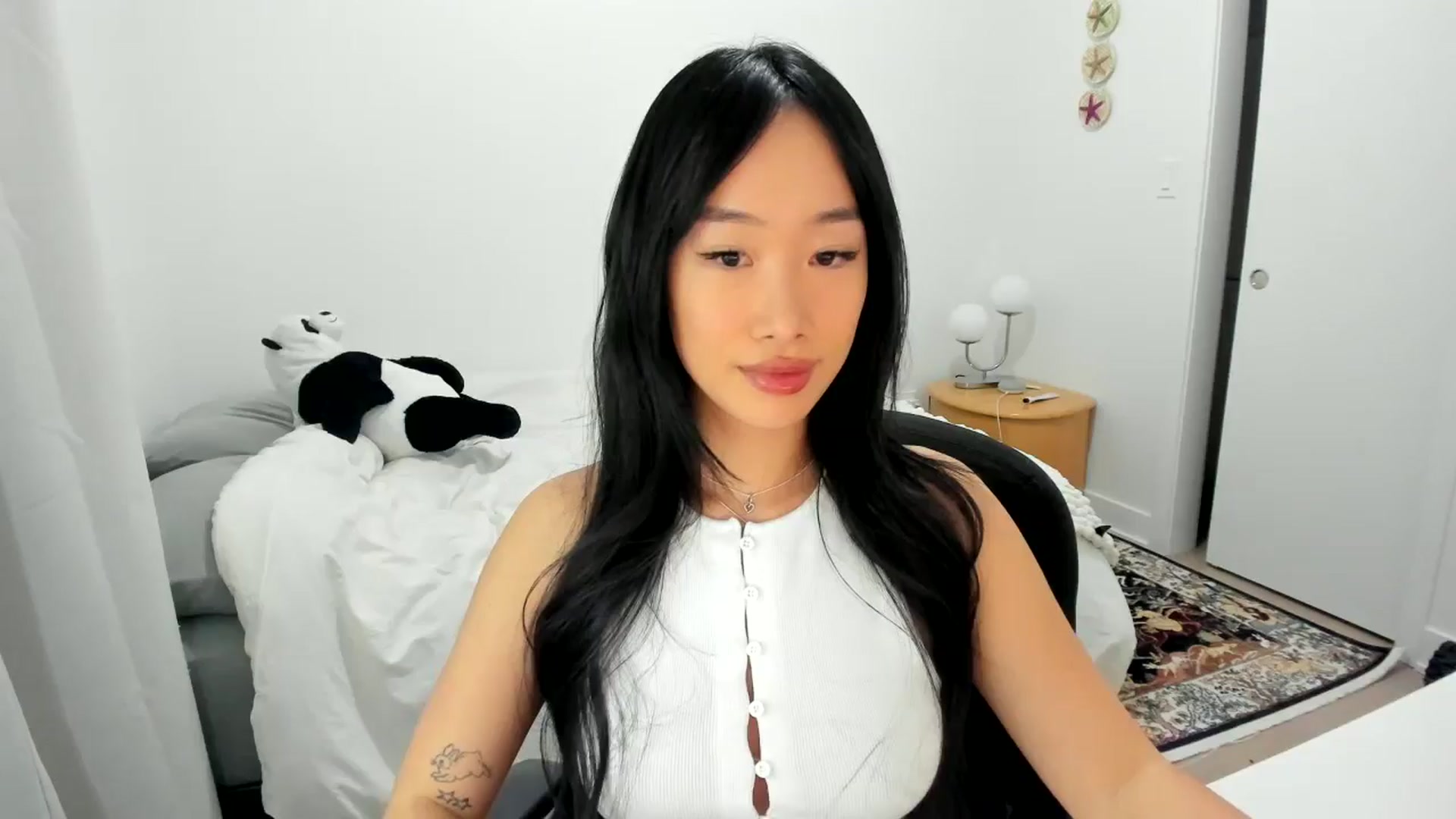 Gallery image thumbnail from BabieLee's myfreecams stream on, 01/15/2025, 05:02 image 4 of 20