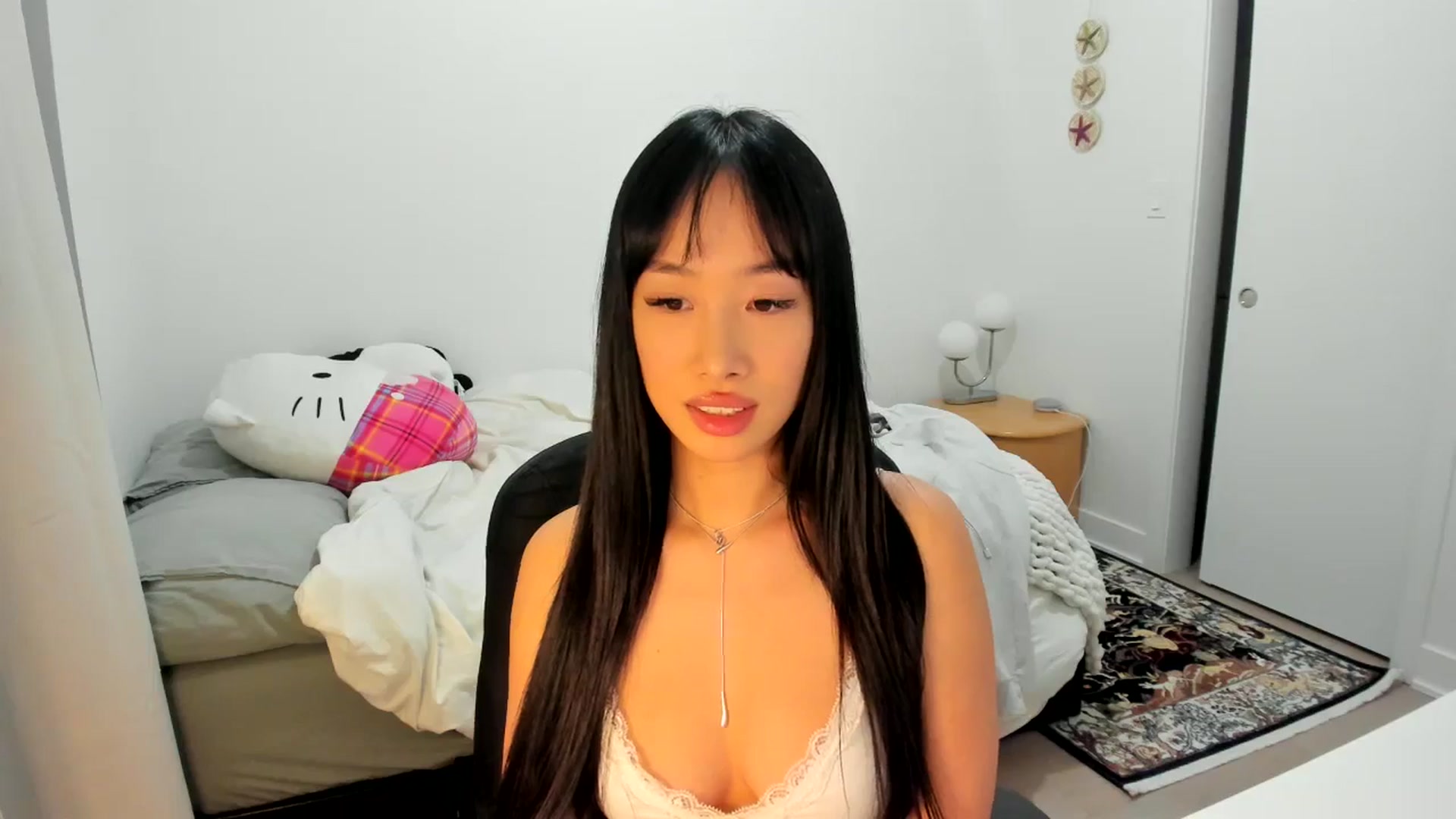 Gallery image thumbnail from BabieLee's myfreecams stream on, 02/08/2025, 04:17 image 4 of 20