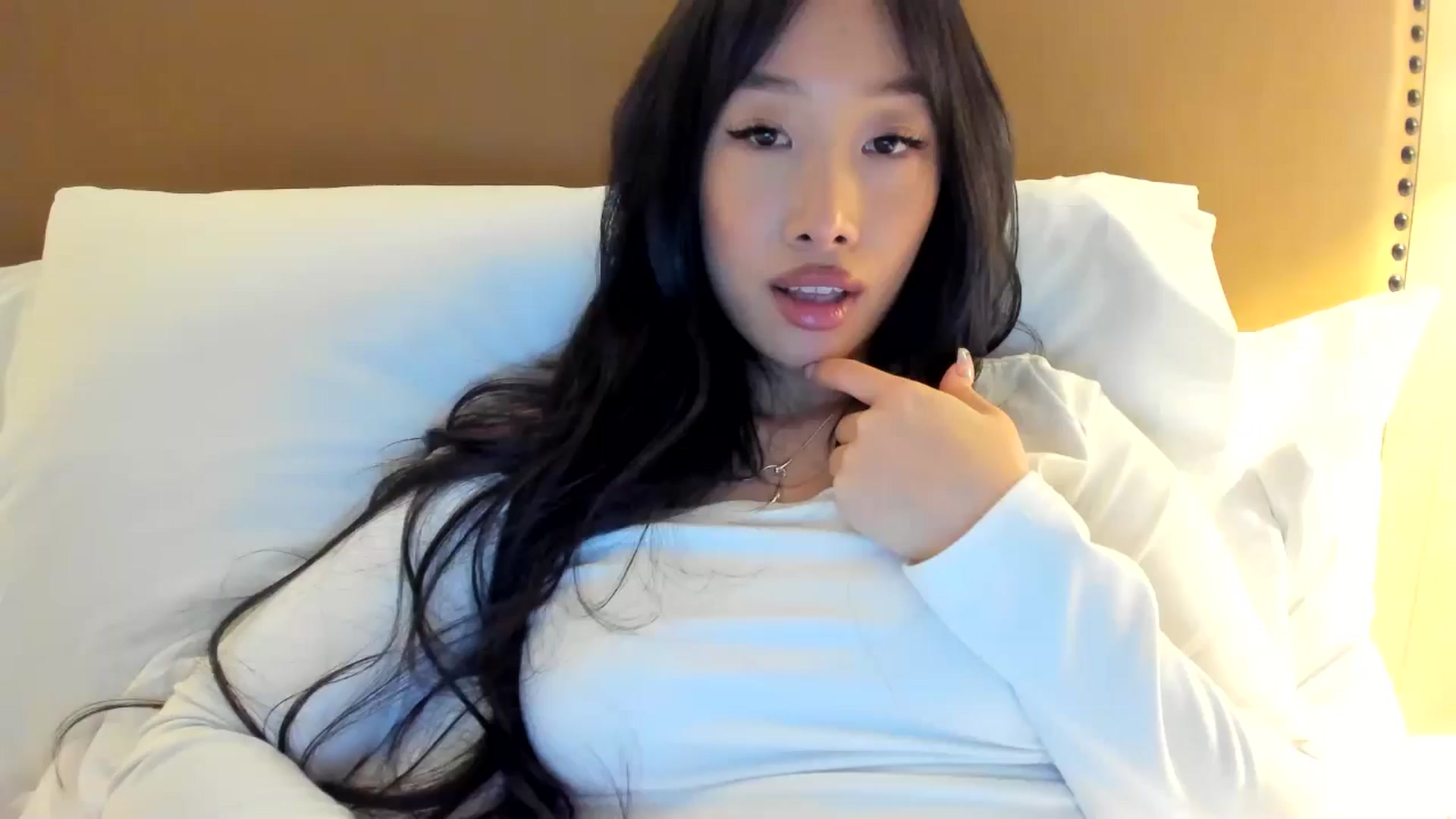 Gallery image thumbnail from BabieLee's myfreecams stream on, 02/25/2025, 20:41 image 16 of 20