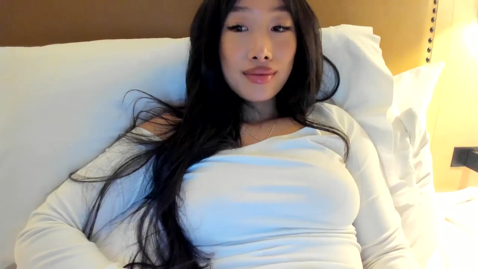 Gallery image thumbnail from BabieLee's myfreecams stream on, 02/25/2025, 20:41 image 17 of 20