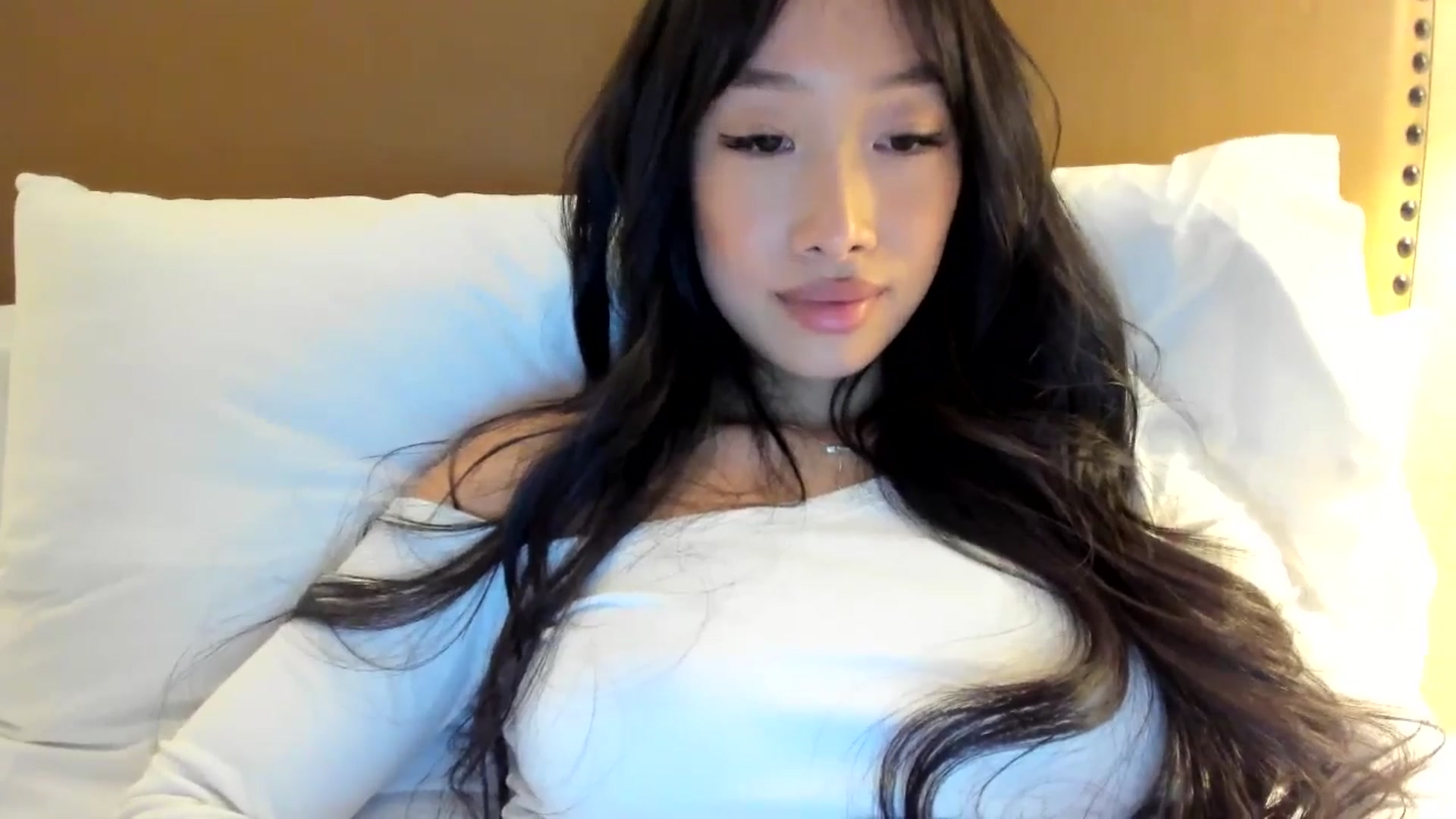 Gallery image thumbnail from BabieLee's myfreecams stream on, 02/25/2025, 21:36 image 19 of 20