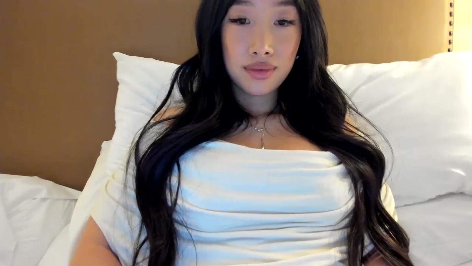 Gallery image thumbnail from BabieLee's myfreecams stream on, 02/26/2025, 19:18 image 2 of 20