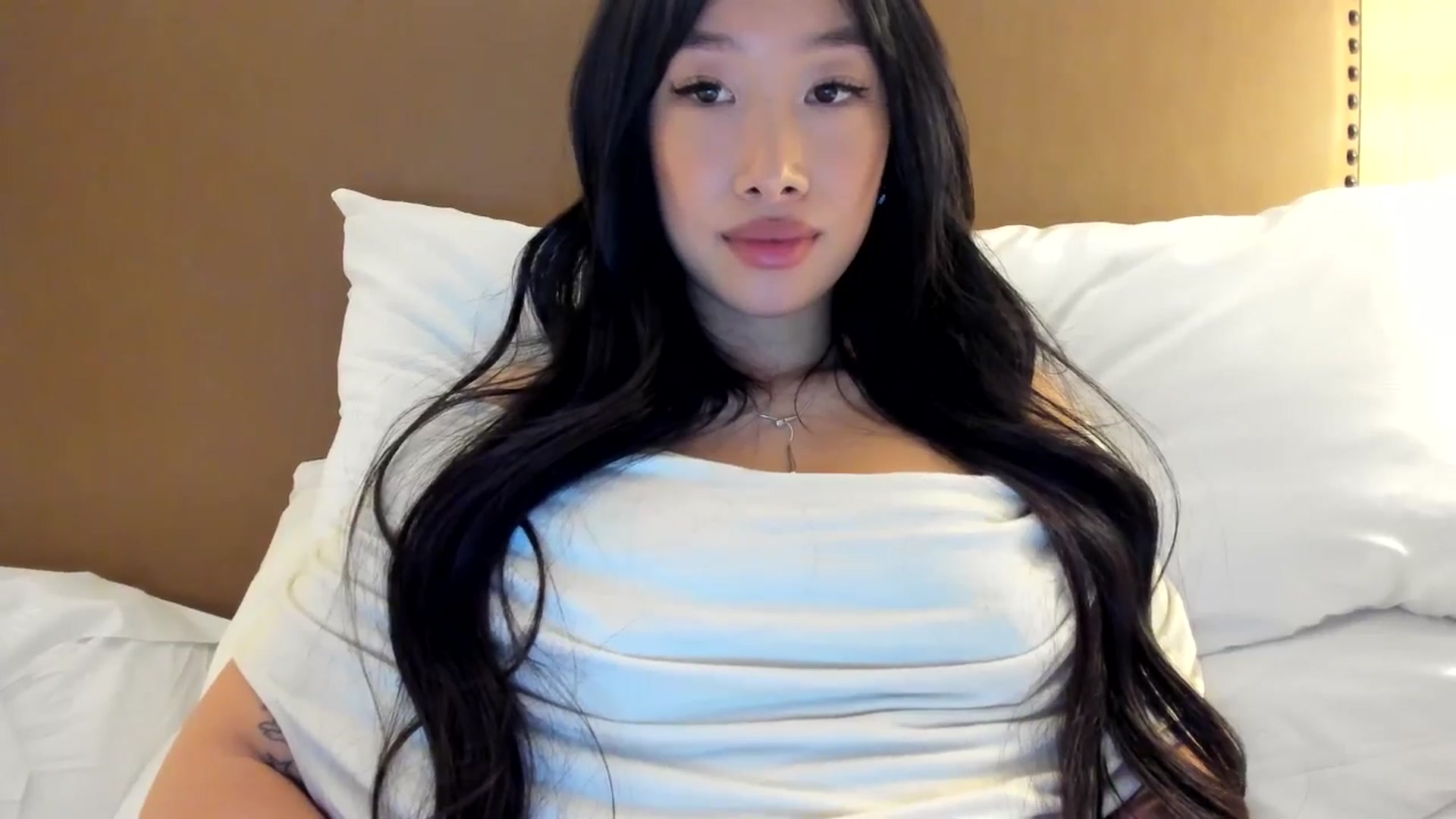 Gallery image thumbnail from BabieLee's myfreecams stream on, 02/26/2025, 19:18 image 3 of 20
