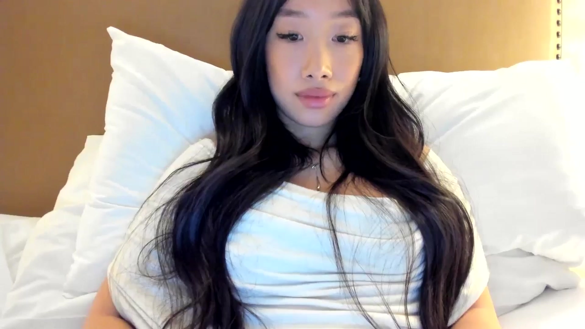 Gallery image thumbnail from BabieLee's myfreecams stream on, 02/26/2025, 19:18 image 20 of 20
